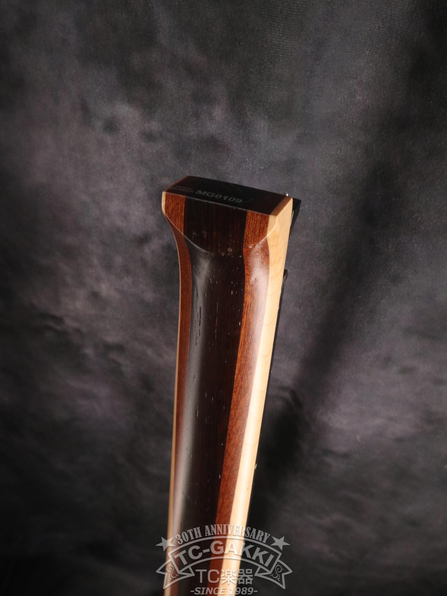 2024 Extreman headless natural quilted 5 - TC楽器 - TCGAKKI