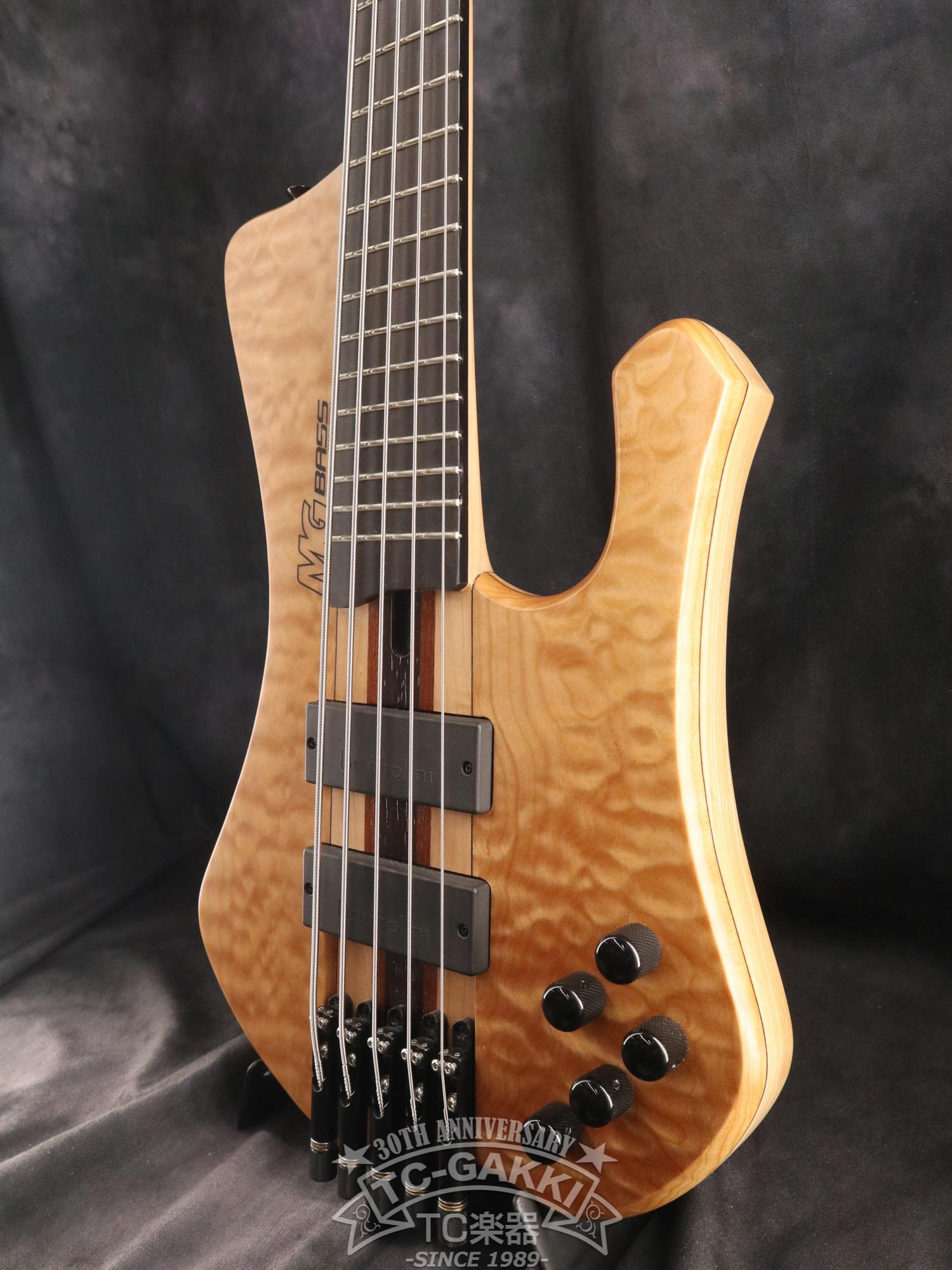 2024 Extreman headless natural quilted 5 - TC楽器 - TCGAKKI