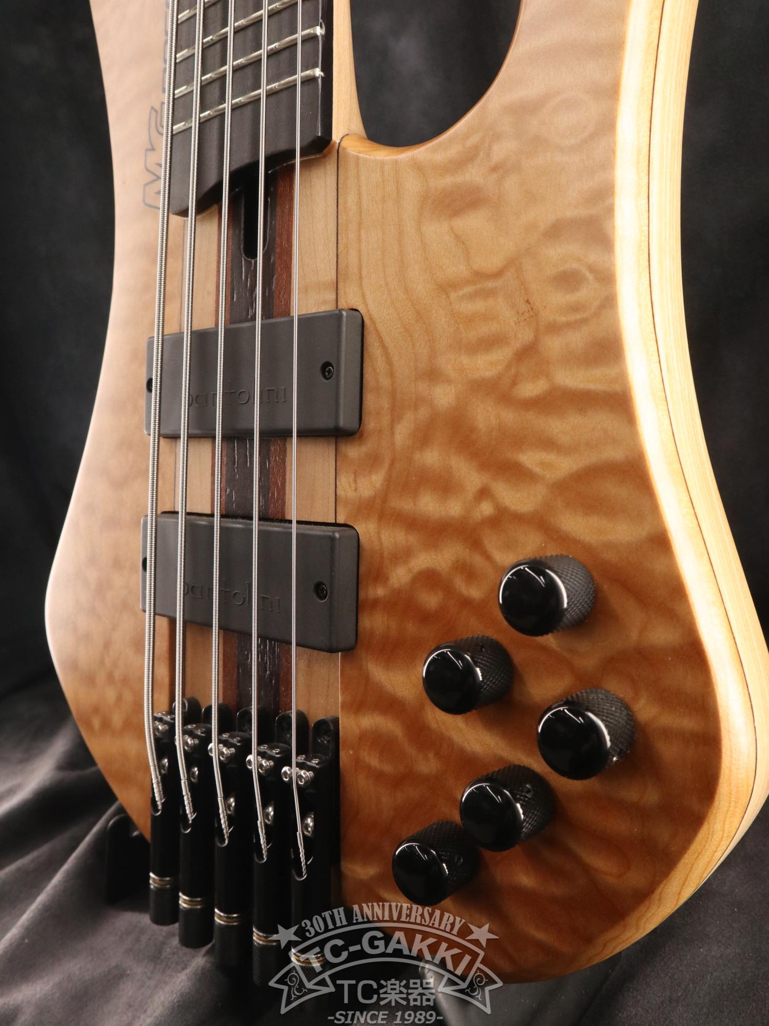 2024 Extreman headless natural quilted 5 - TC楽器 - TCGAKKI