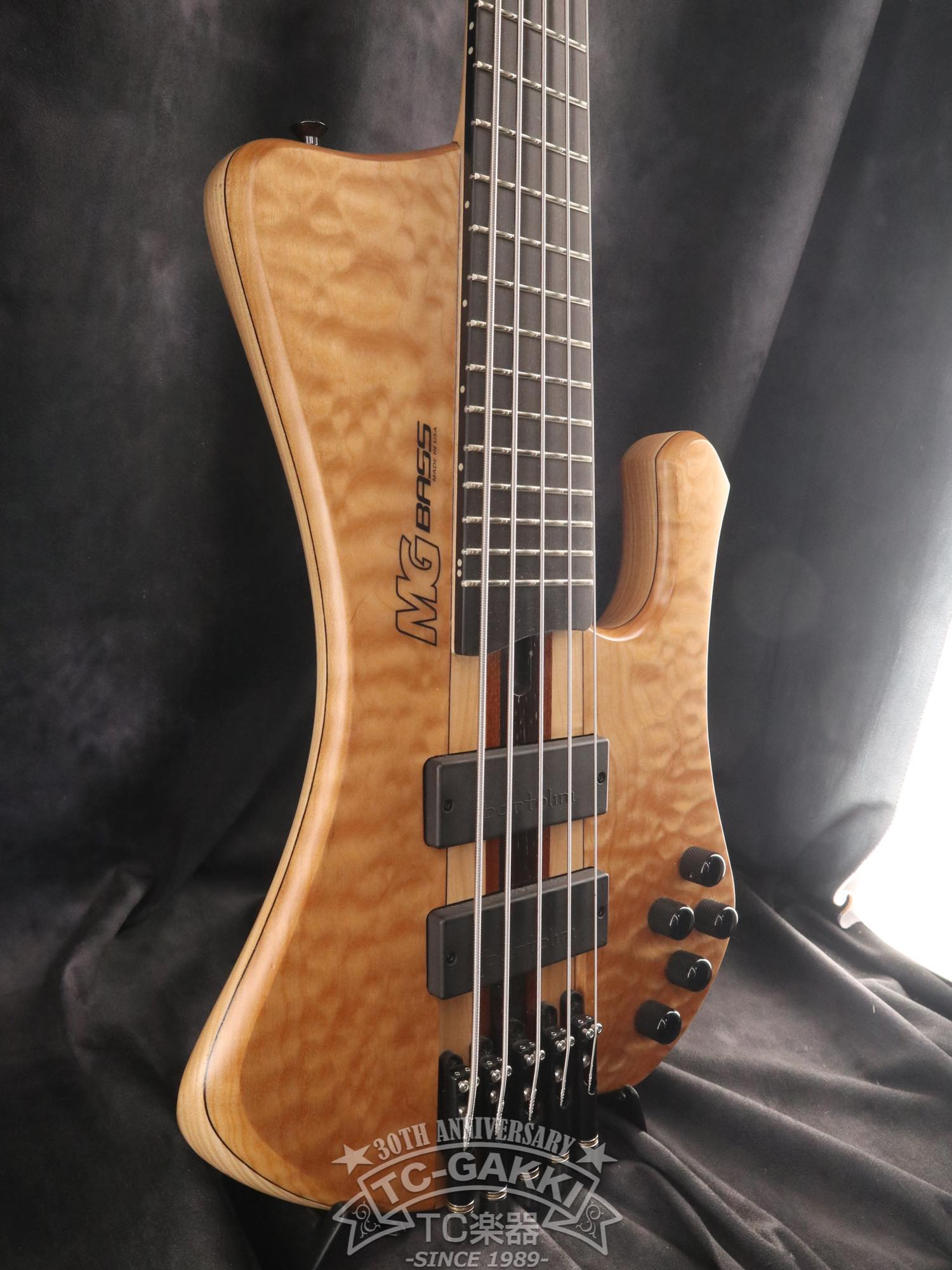 2024 Extreman headless natural quilted 5 - TC楽器 - TCGAKKI