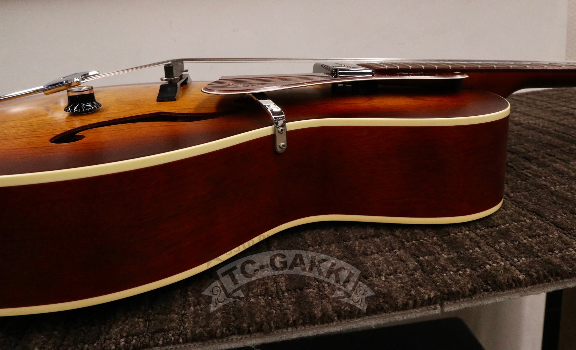 5th Avenue kingpin P - 90 - TC楽器 - TCGAKKI