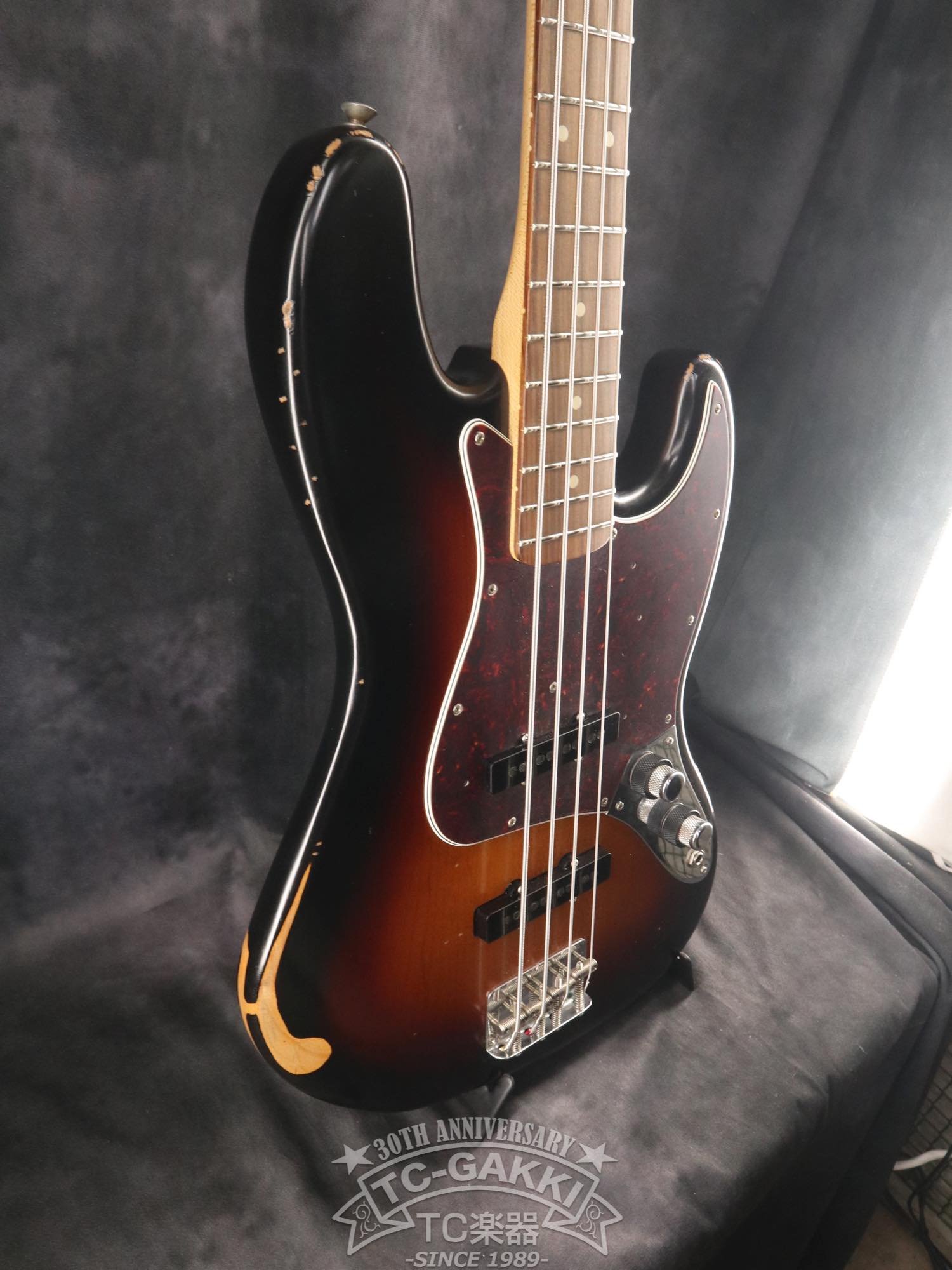 60th Anniversary Road Worn Jazz Bass - TC楽器 - TCGAKKI