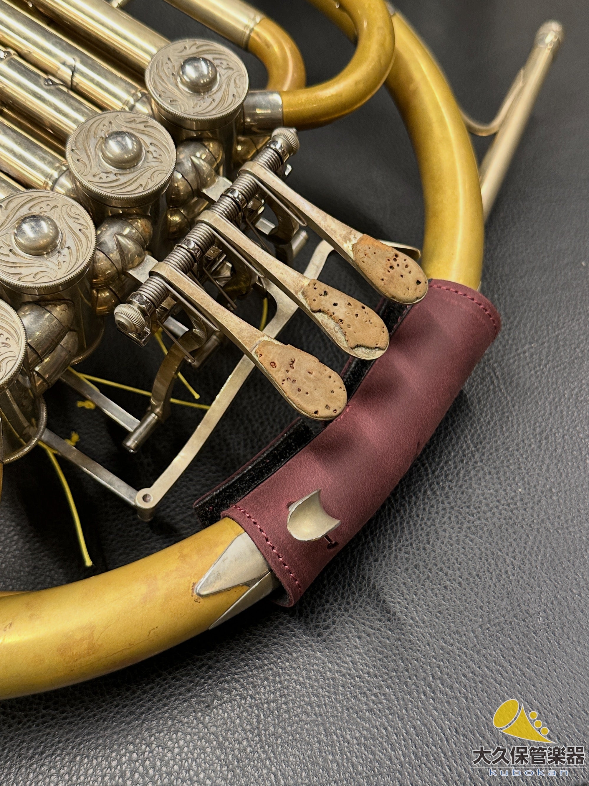 MG Leather Works [Handschutz für Horn]