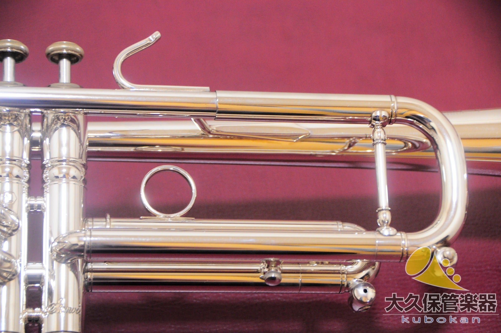 ストンビ DA32S “TITÁN” B♭管トランペット