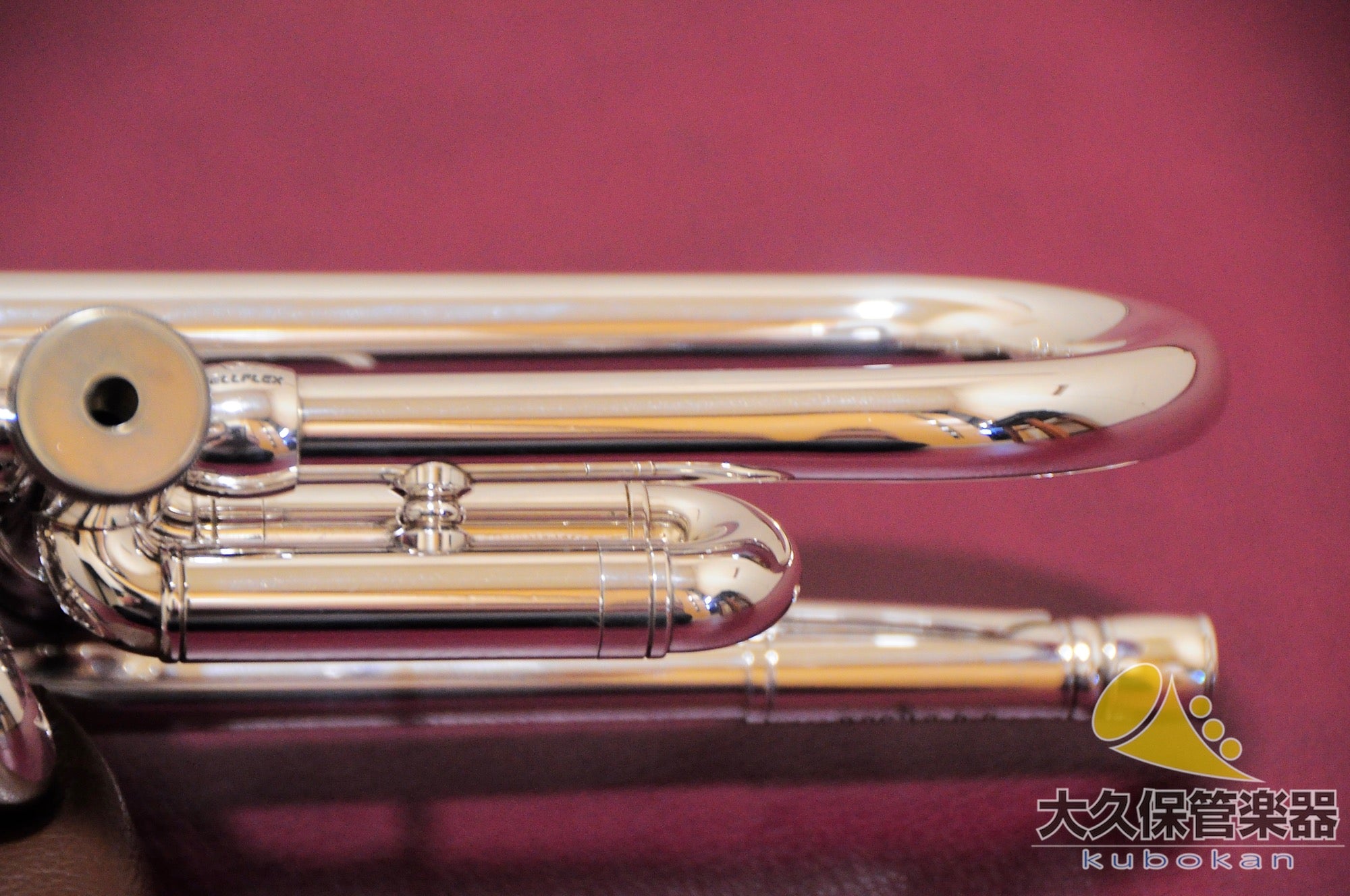 ストンビ DA32S “TITÁN” B♭管トランペット