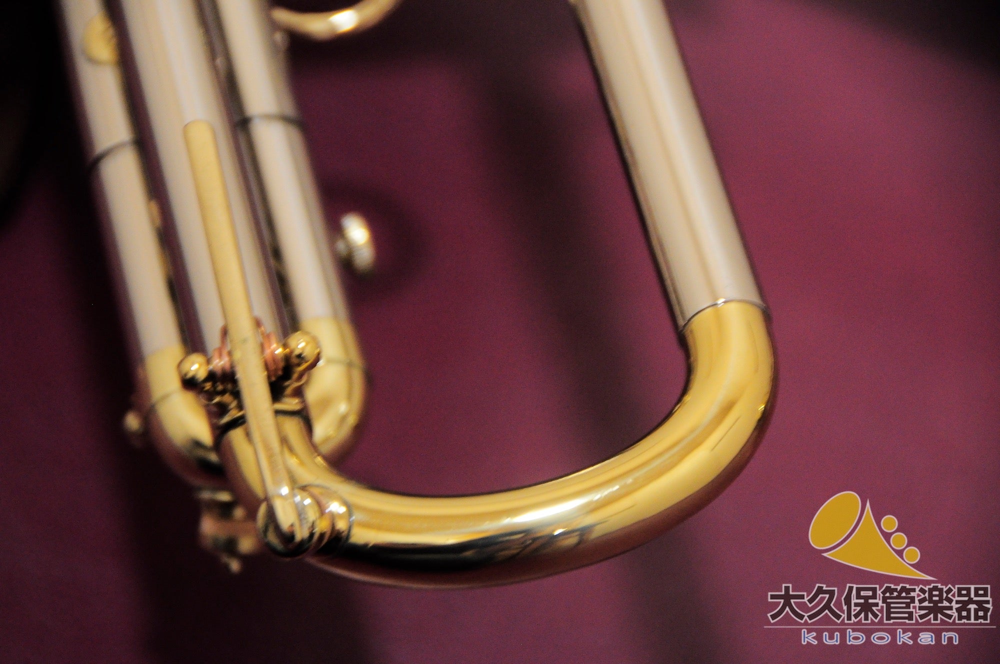 マーチン Committee Upturned Bell “Dizzy” Model B♭トランペット