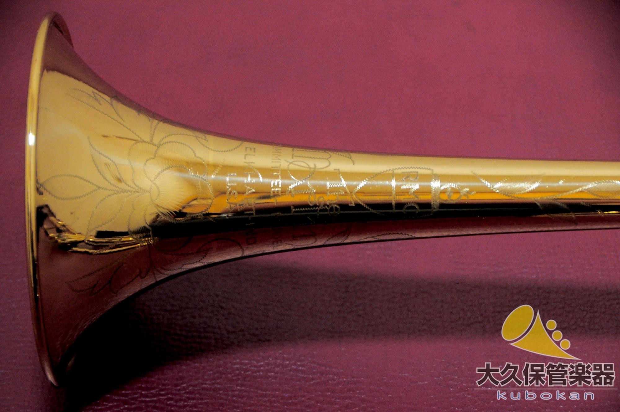 マーチン Committee Upturned Bell “Dizzy” Model B♭トランペット
