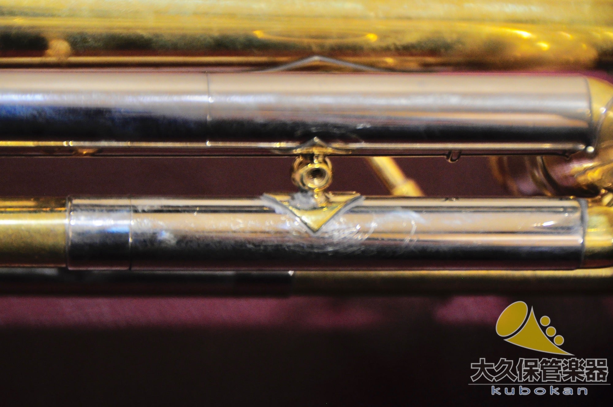 Trompeta de referencia en Si bemol Anillo para levantar los dedos