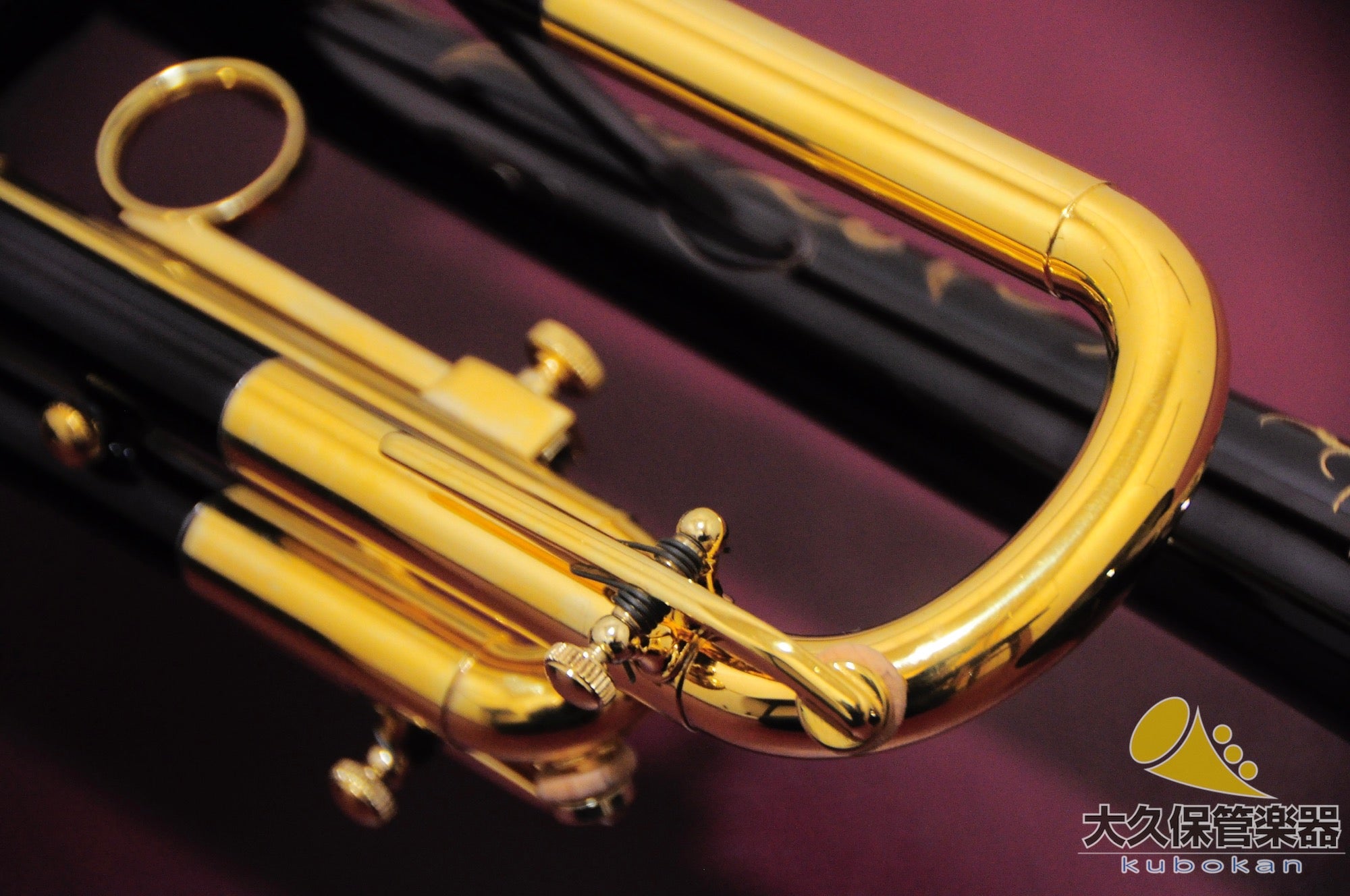 Martin Committee T-3460 Black Lacquer with Engraved Pattern B♭ Trumpet