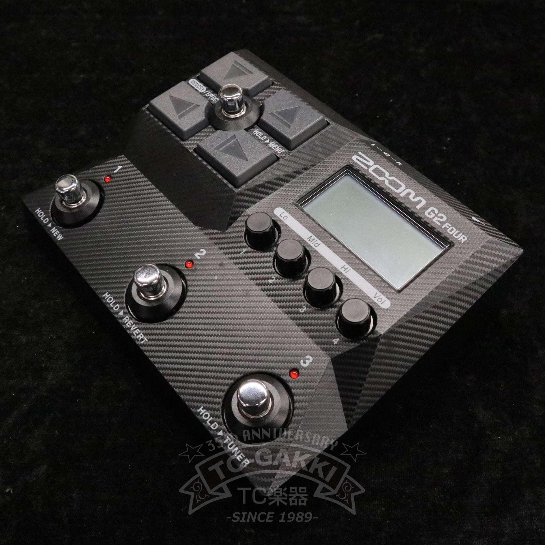 ZOOM G2 FOUR EFFECTS & AMP EMULATOR