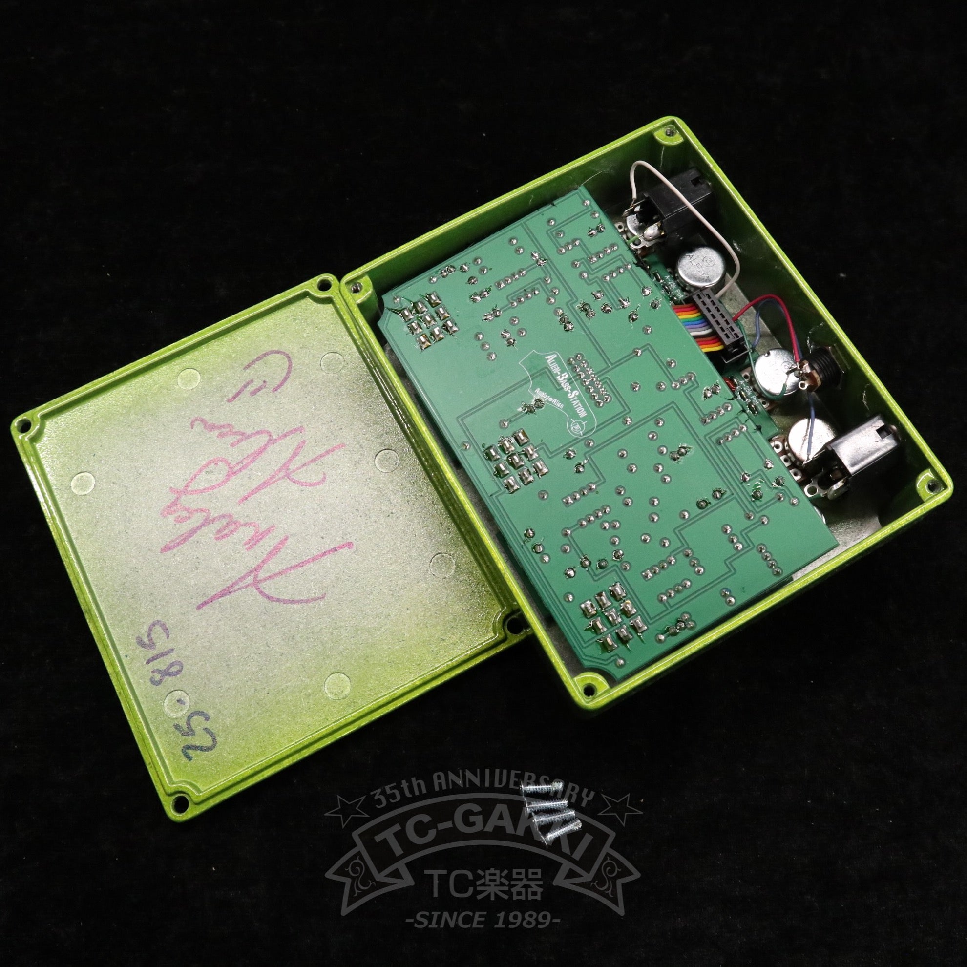 Analog Alien ALIEN-BASS-STATION