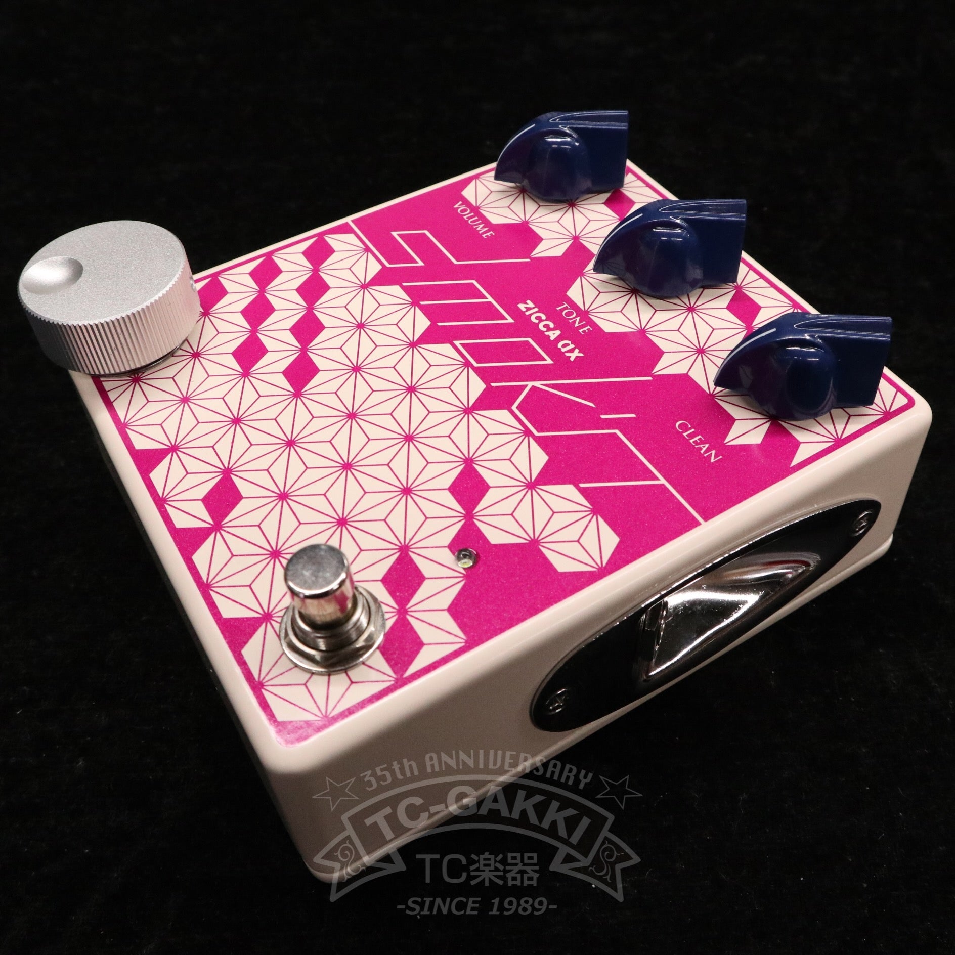 ZICCA AX SMOK'IT