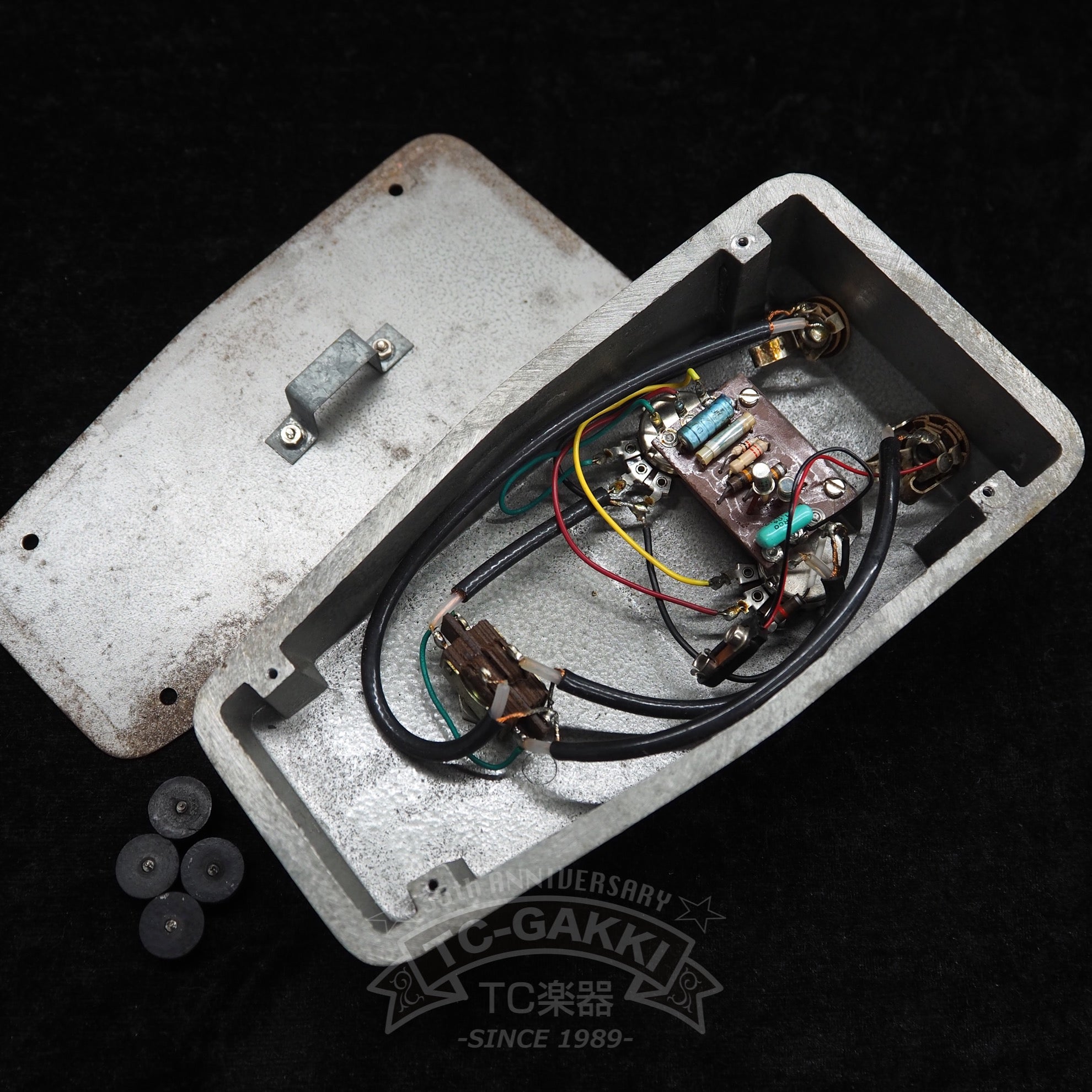 VOX TONE BENDER (V828/GRAY)