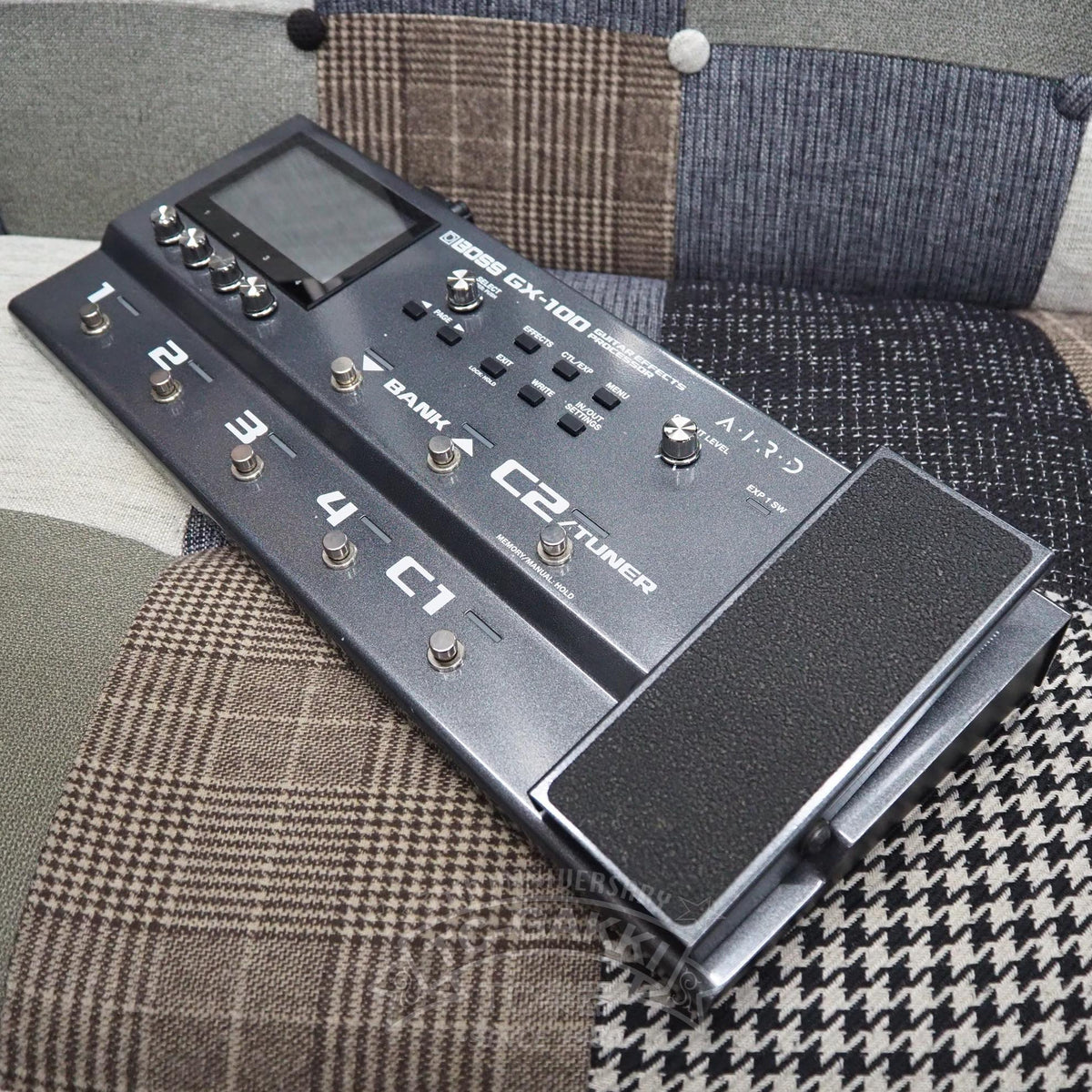BOSS GX-100 GUITAR EFFECTS PROCESSOR
