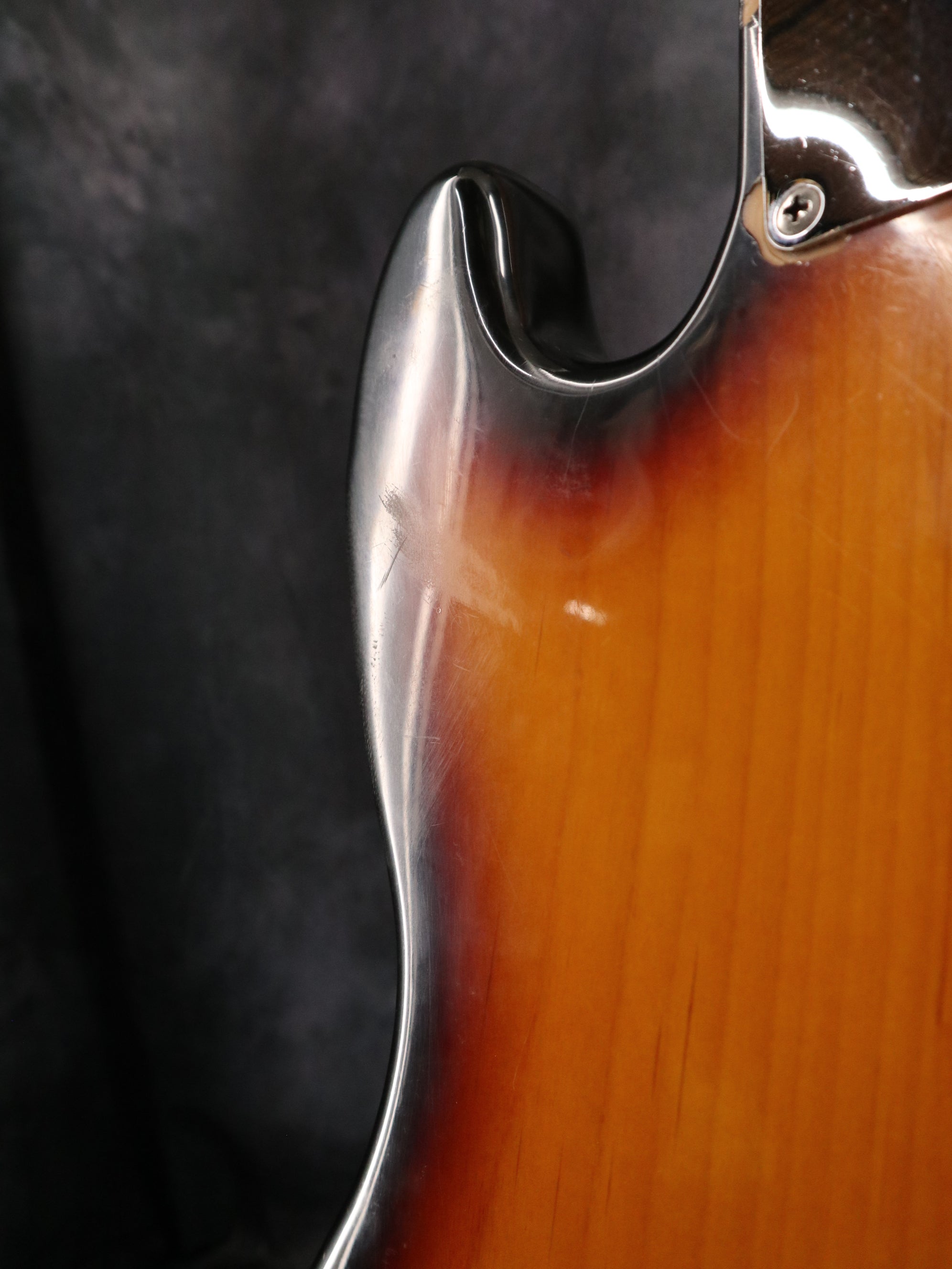 1995 Fender USA American Vintage ‘62 Jazz Bass Stack Knob