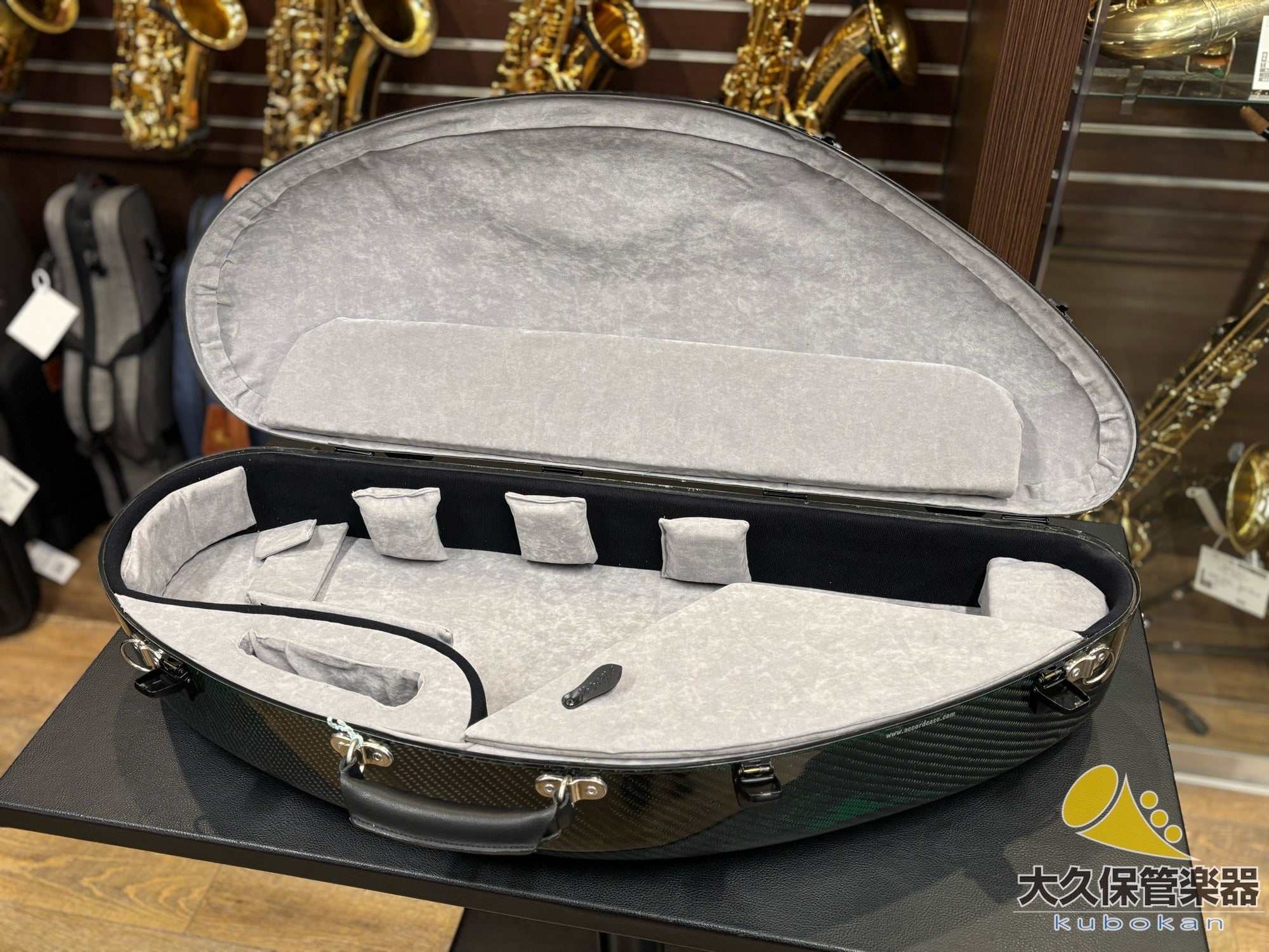 大特価】Accord テナーサックス用ケース ウルトラライト/グリーン