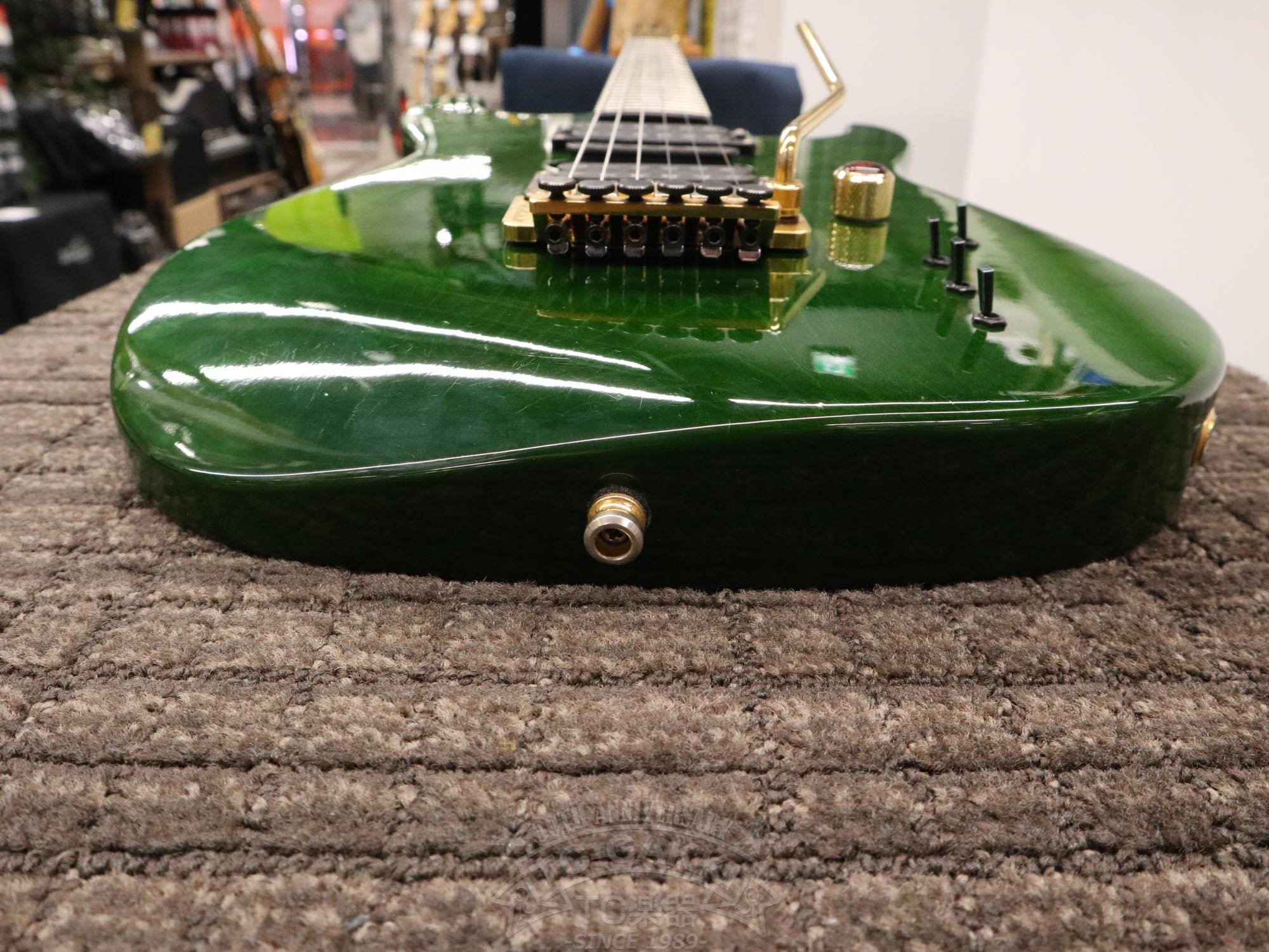 AIRCRAFT AC-5 グリーンエレキギター AIRCRAFT AC-5 - TC楽器 - TCGAKKI