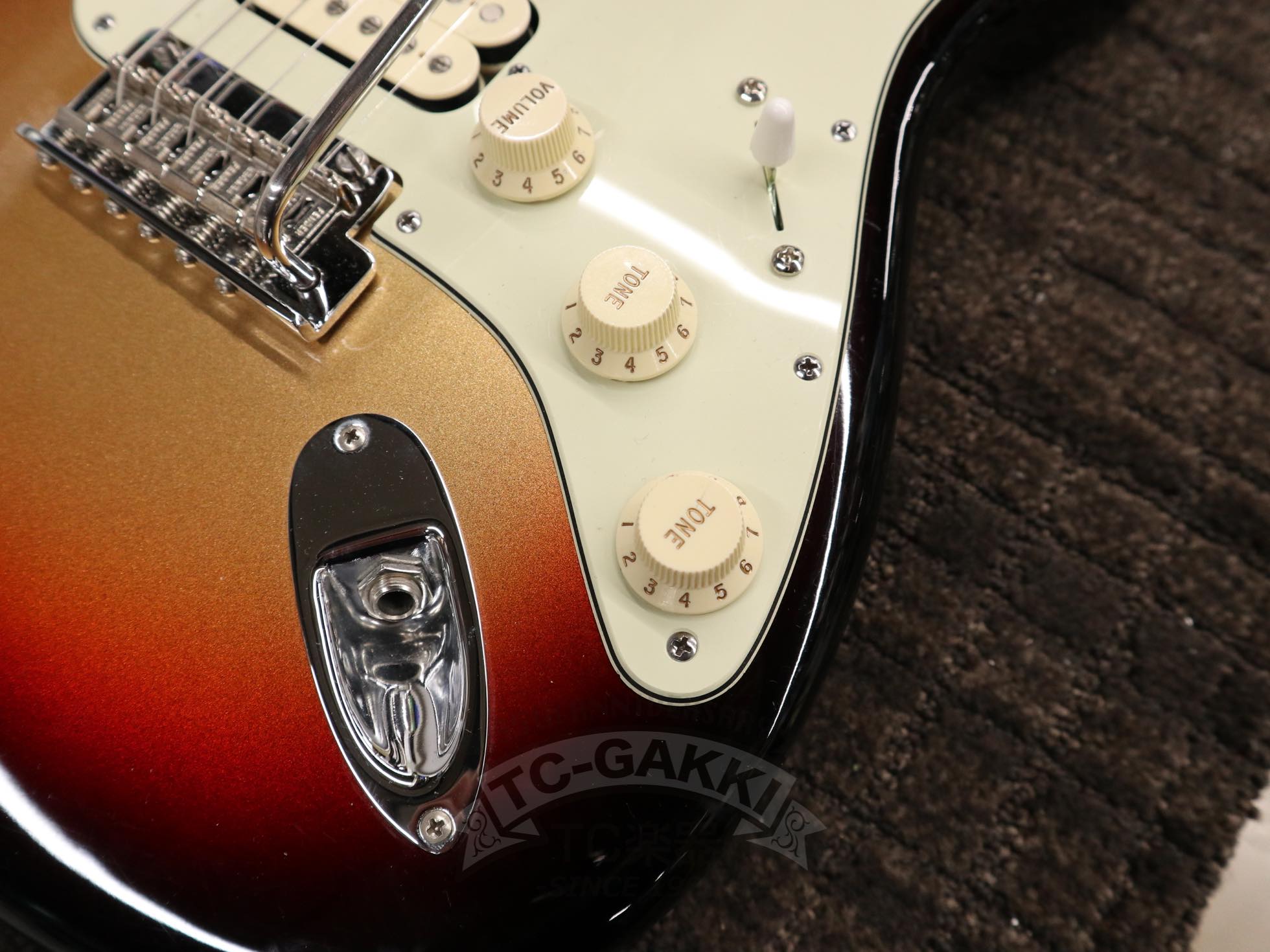 American Deluxe Stratocaster Plus HSS - TC楽器 - TCGAKKI