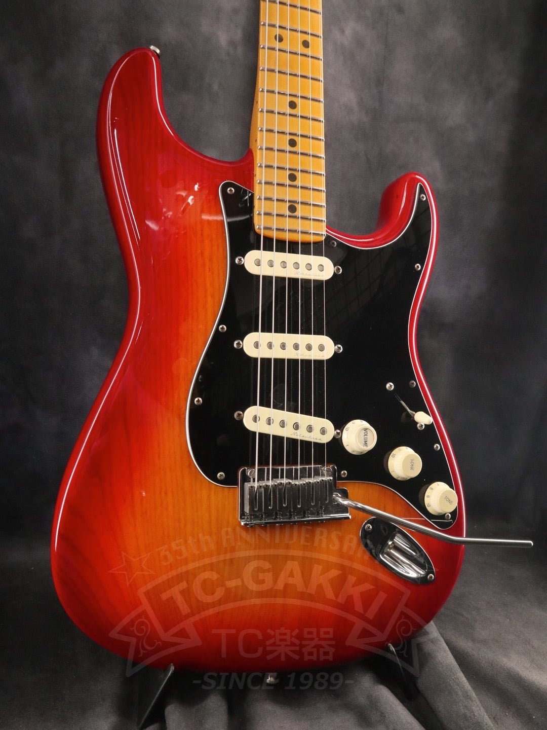 American Ultra LUXE Stratocaster Mod. - TC楽器 - TCGAKKI