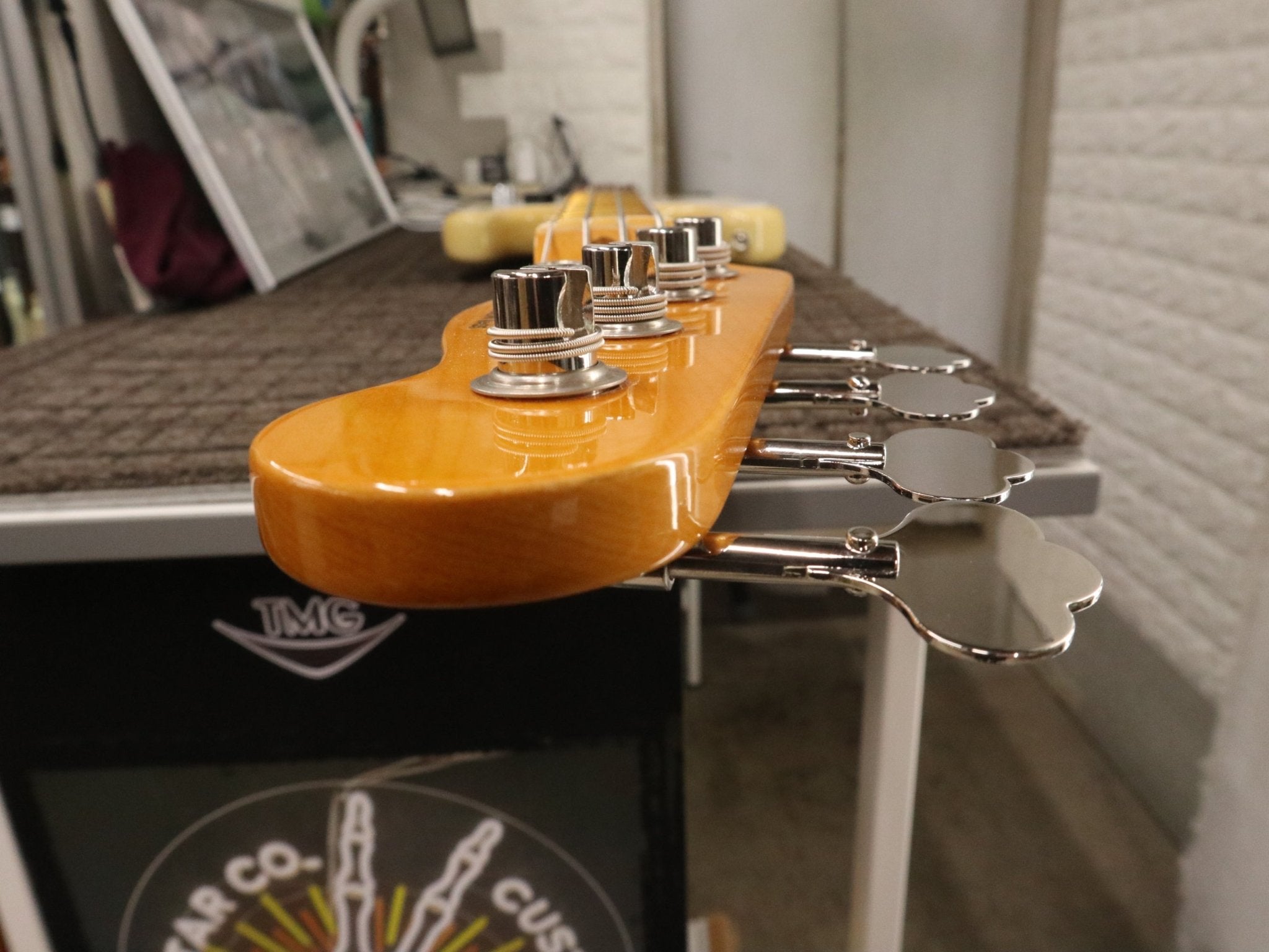 American Vintage II ‘54 Precision Bass - TC楽器 - TCGAKKI