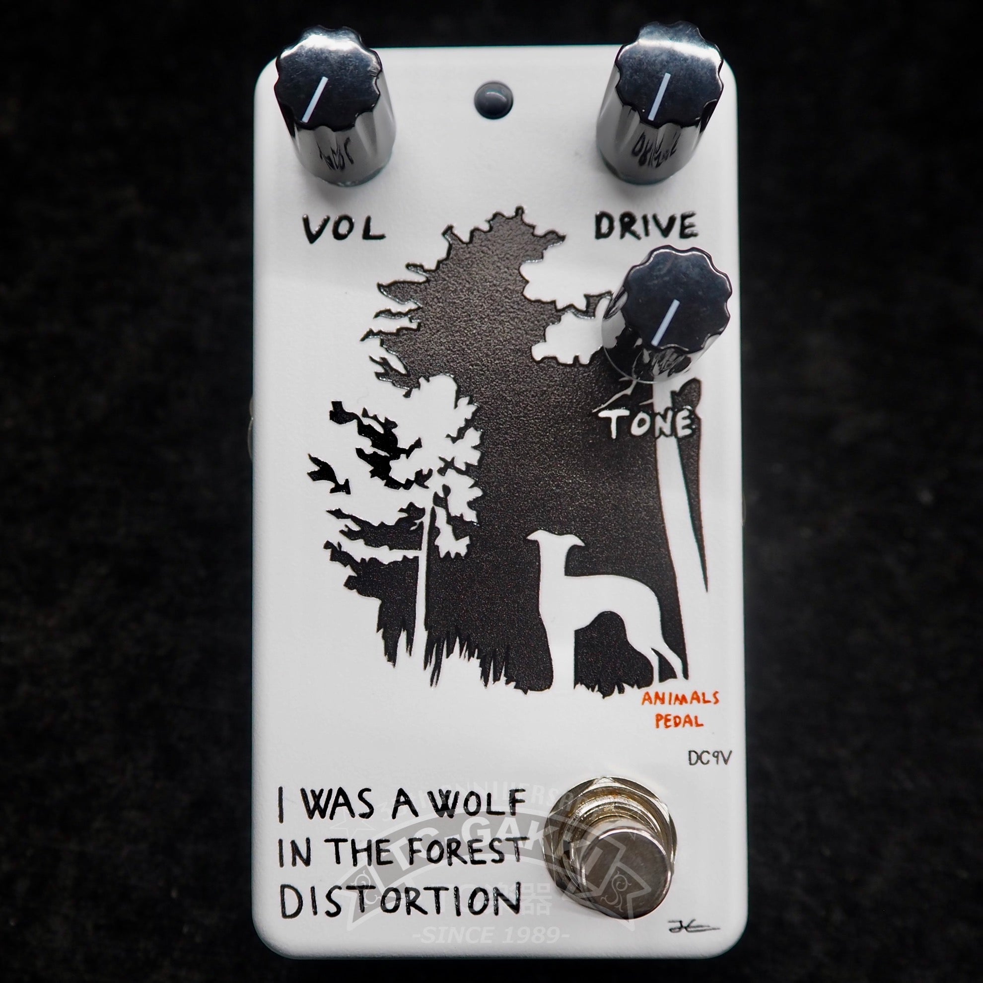 ANIMALS PEDAL I WAS A WOLF IN THE FOREST DISTORTION