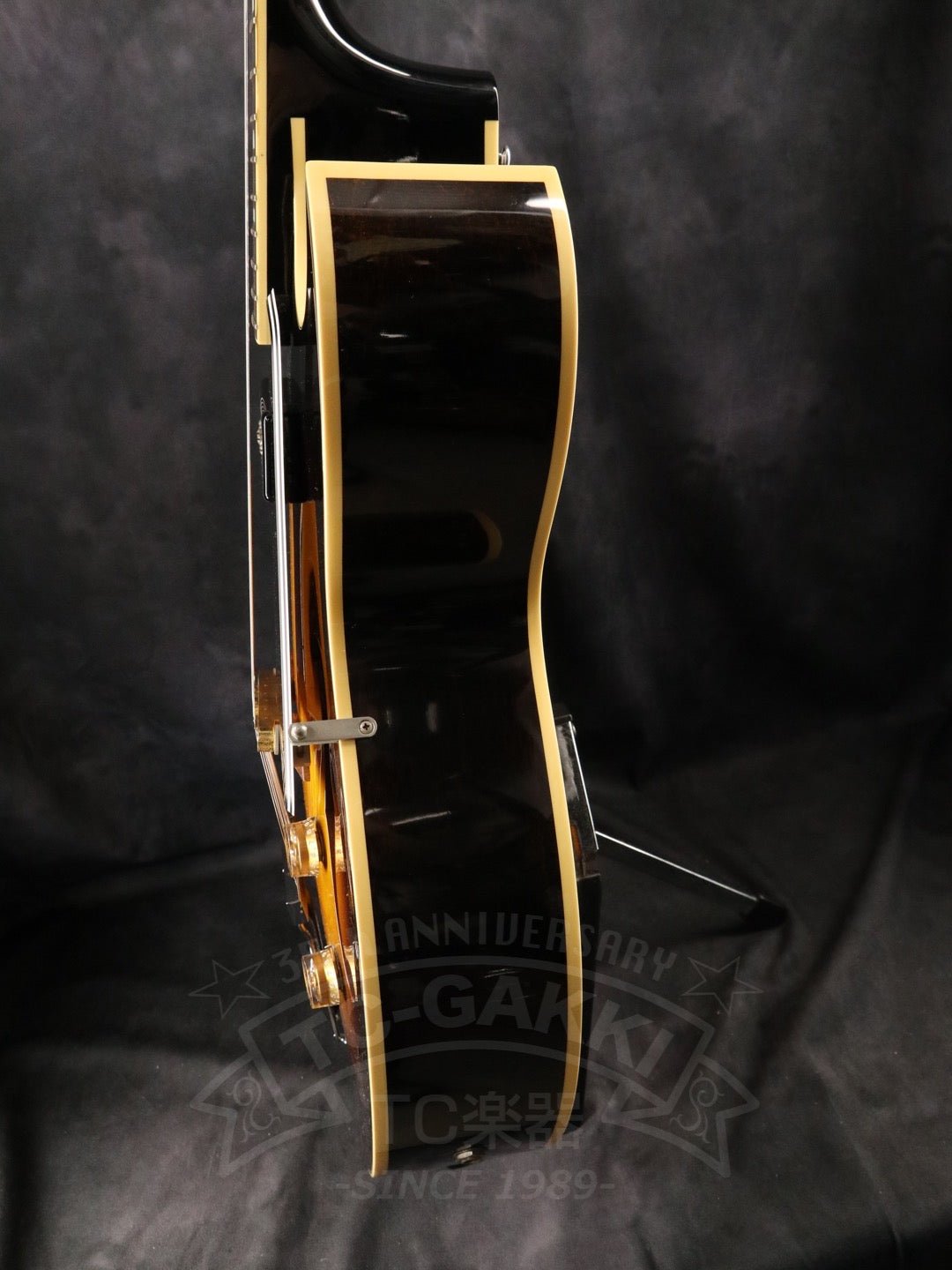 Archtop Tribute AT102CL - TC楽器 - TCGAKKI