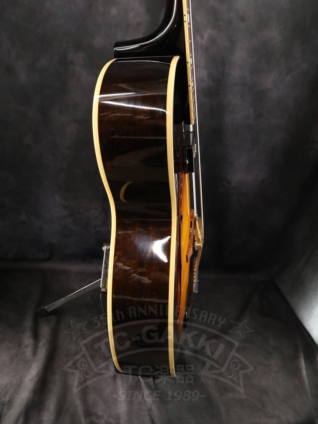 Archtop Tribute AT102CL - TC楽器 - TCGAKKI