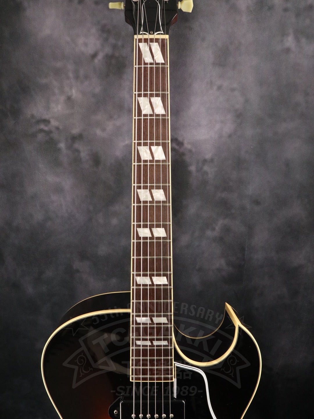 Archtop Tribute AT102CL - TC楽器 - TCGAKKI