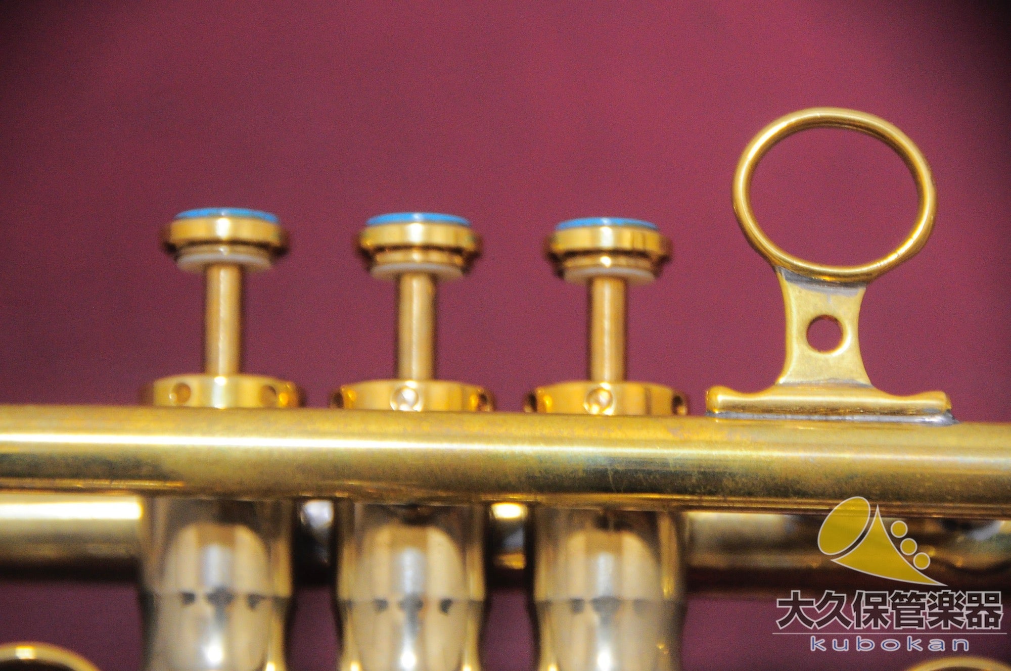 ベンチマーク B♭トランペット Lifted up finger Ring - TC楽器 - TCGAKKI