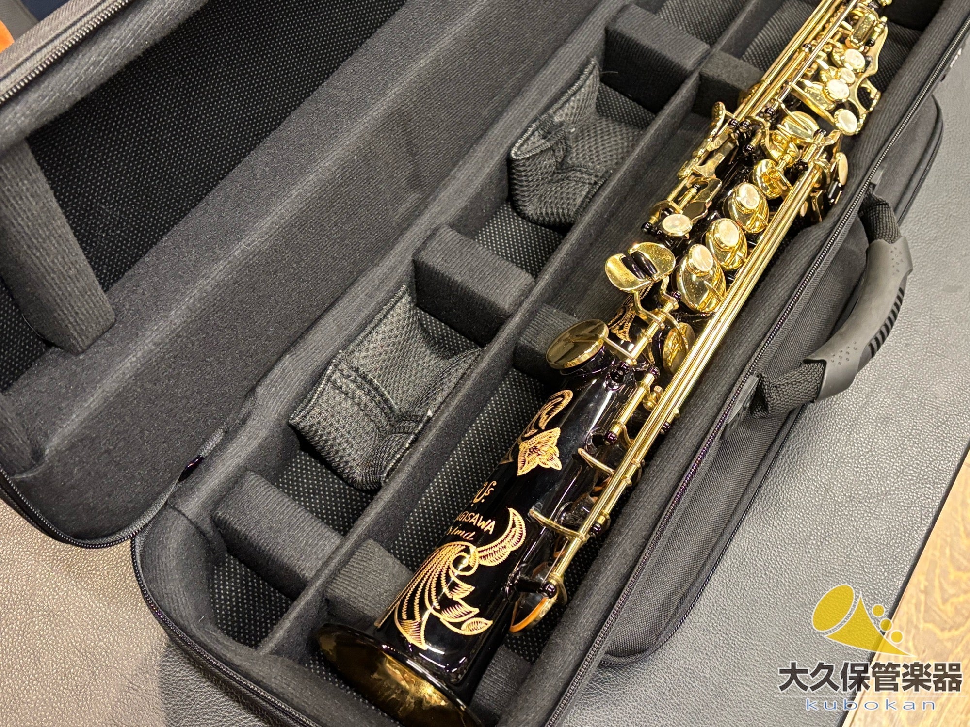 ソプラノサックス フライトケース 未使用 カーボン柄 BAM SIGNATURE ソプラノサックス用セミハードケース - ヴィンテージ