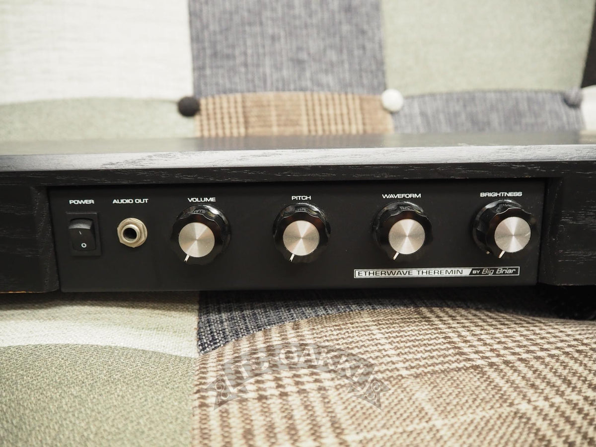 BIG BRIAR (moog) Etherwave Theremin - TC楽器 - TCGAKKI