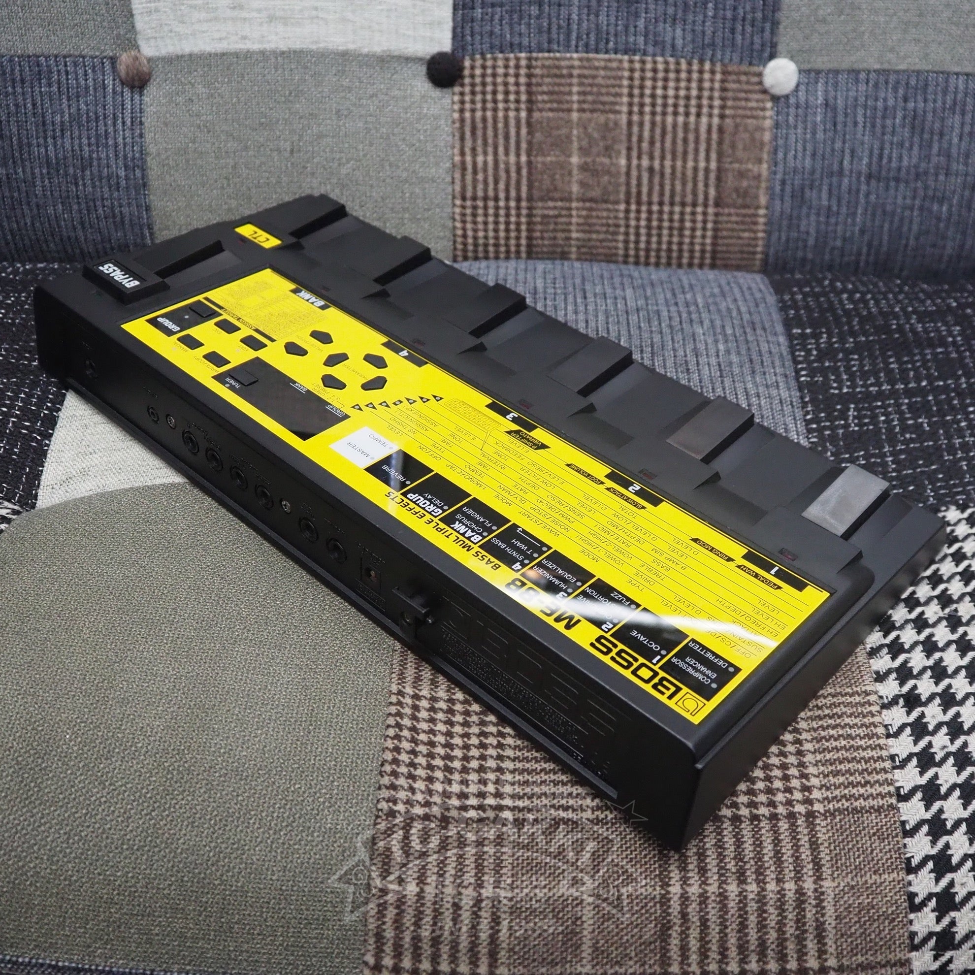 BOSS ME-8B GUITAR MULTIPLE EFFECTS - TC楽器 - TCGAKKI