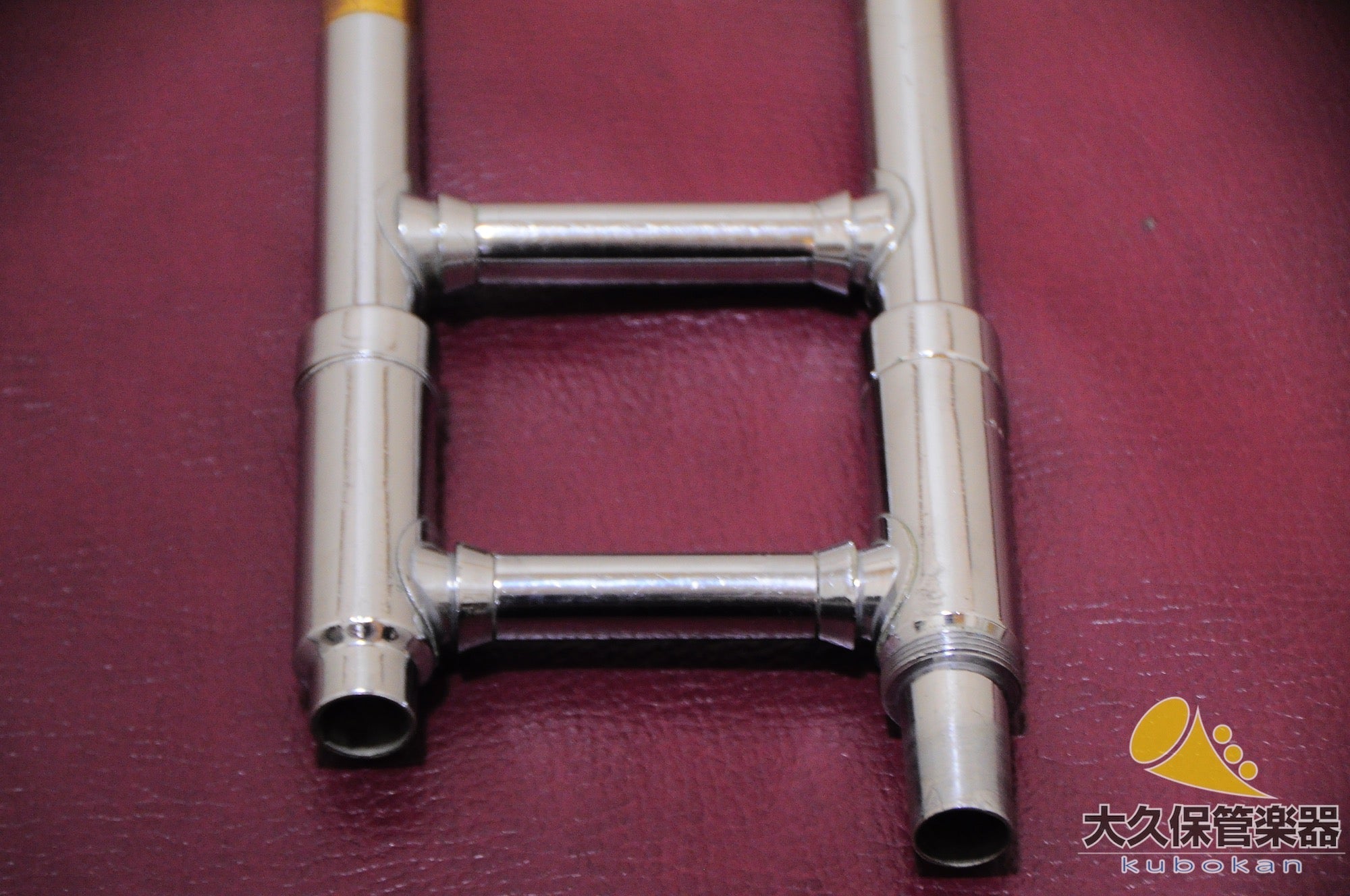 くぼ管の年末年始セール】C.G.コーン 44H “Connqueror” 細管テナー