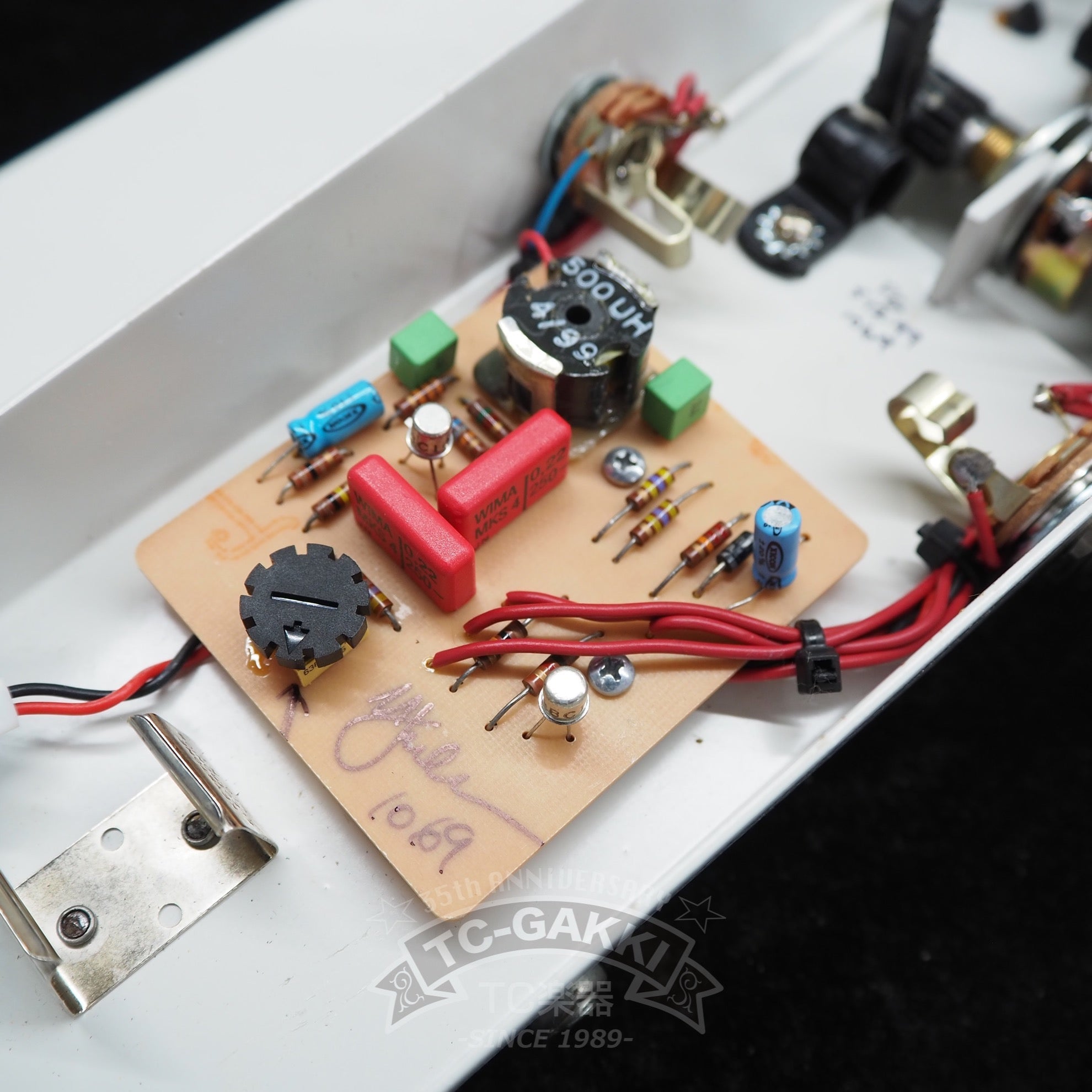 CLYDE Wah Wah Pedal (White) - TC楽器 - TCGAKKI