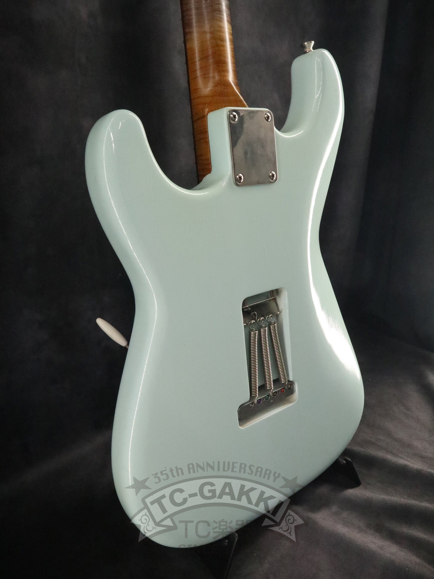 TMG Guitar / Dover SSH White ストラトタイプ 中古 TMG Guitar Dover HSS Sonic Blue