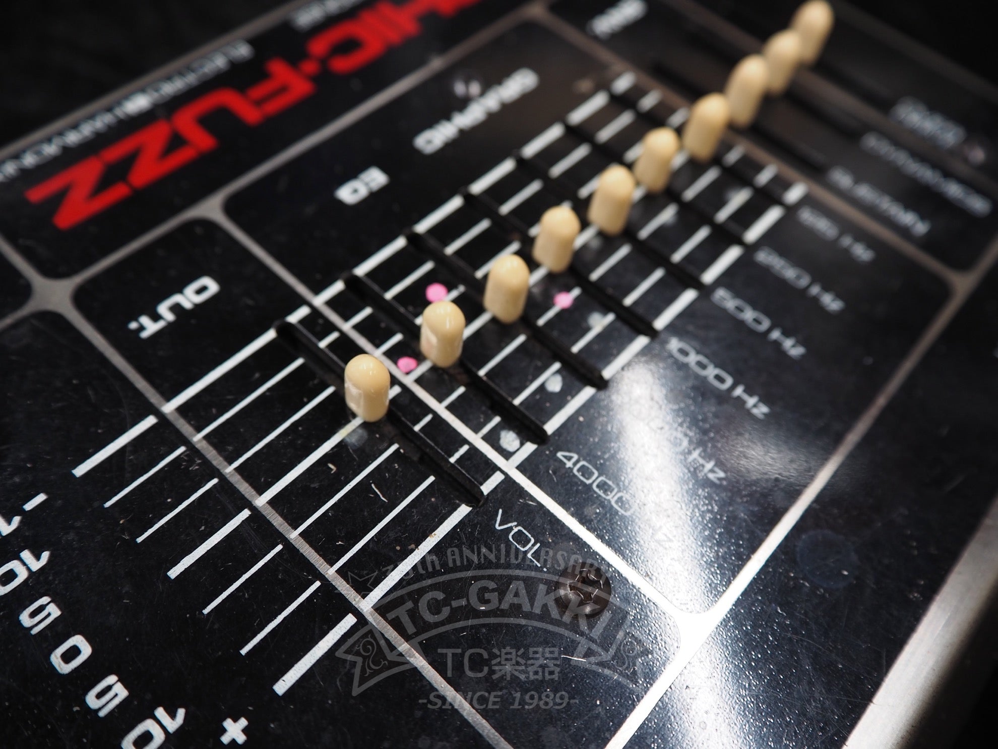 EH3060B GRAPHIC - FUZZ - TC楽器 - TCGAKKI