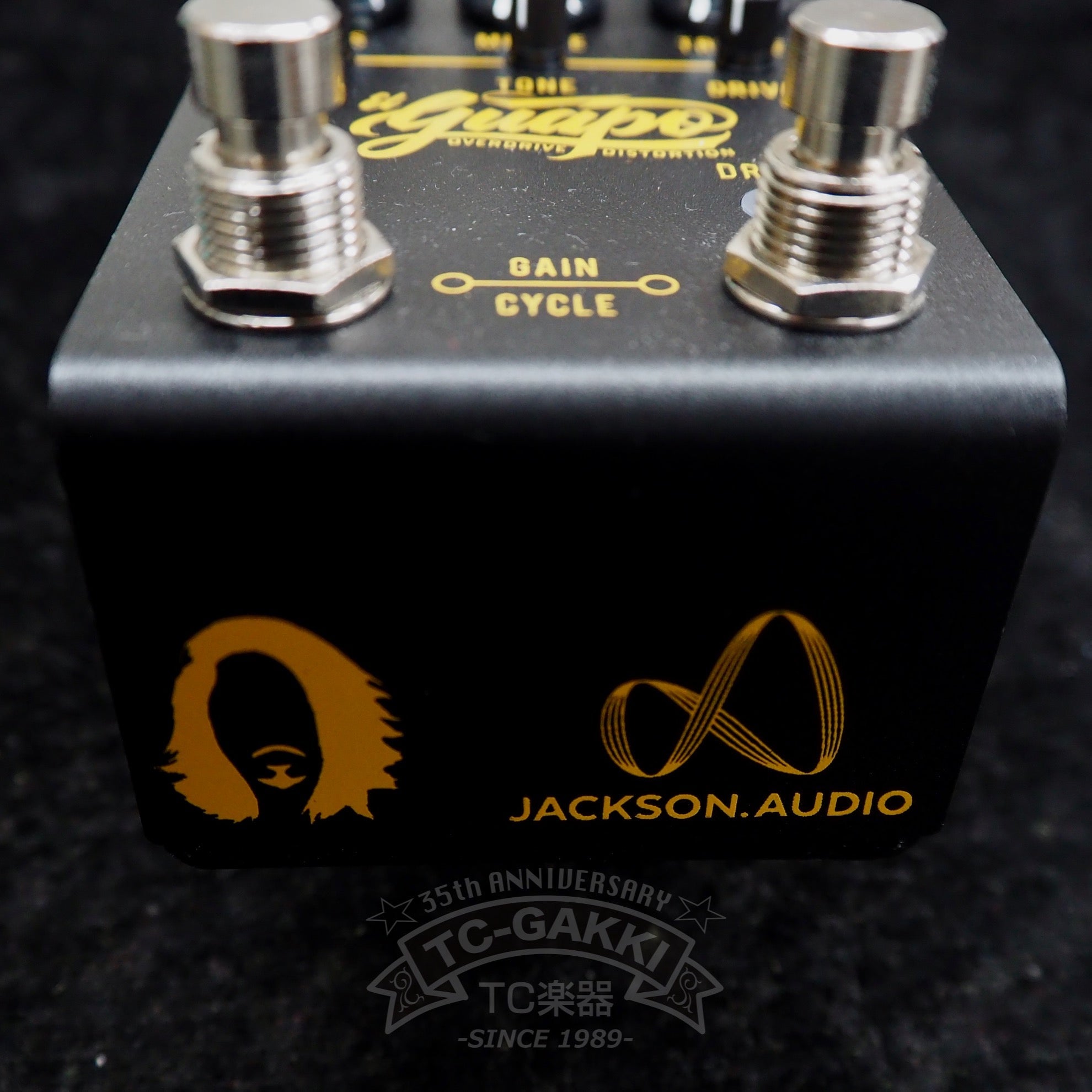 JACKSON. AUDIO El guapo