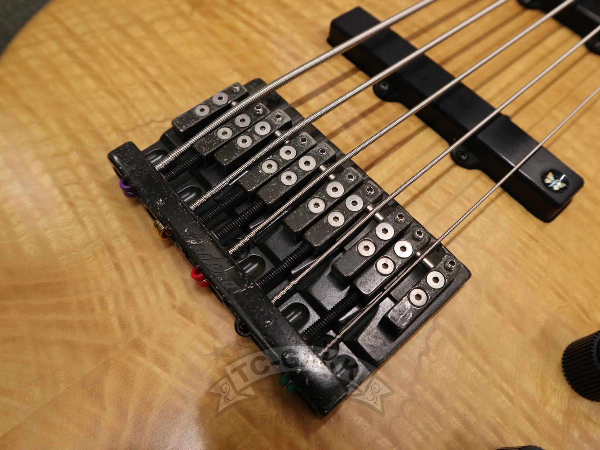 Emperor 5st Bolt - on - TC楽器 - TCGAKKI