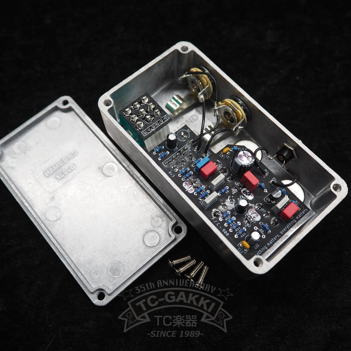 Fairfield Circuitry 〜900 Fuzz (About Nine Hundred Fuzz) - TC楽器 - TCGAKKI