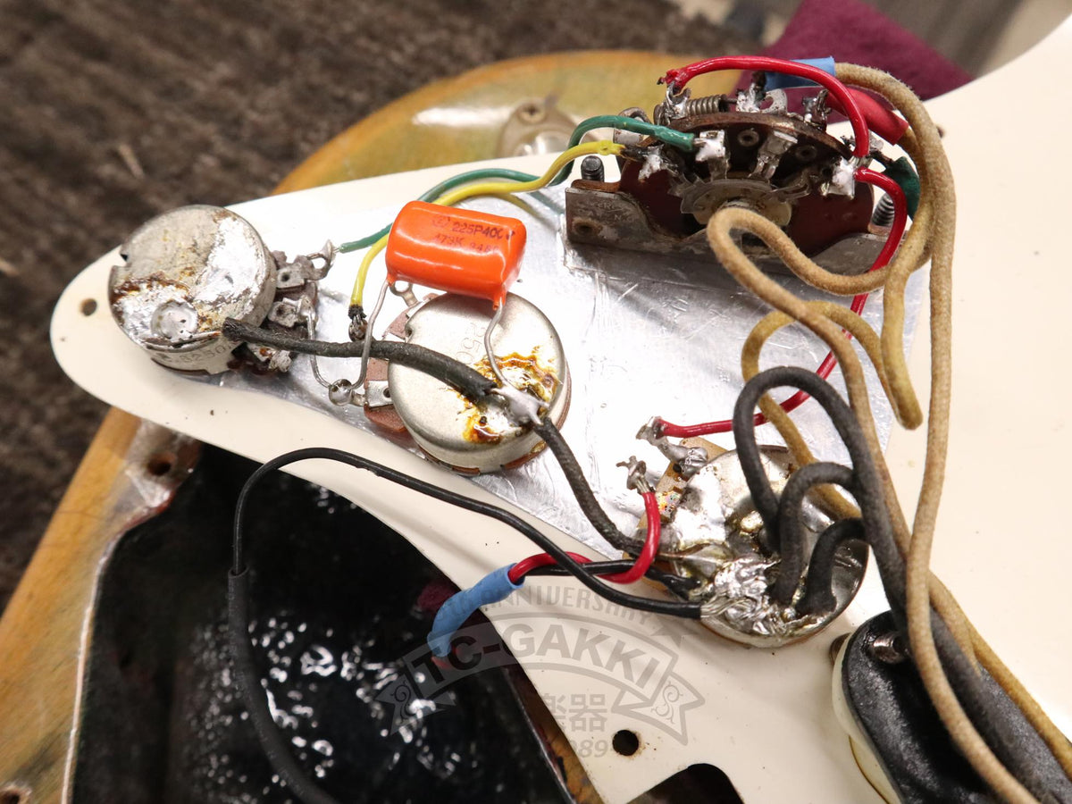 Fender 1969 STRATOCASTER - TC楽器 - TCGAKKI