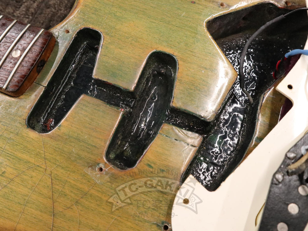 Fender 1969 STRATOCASTER - TC楽器 - TCGAKKI