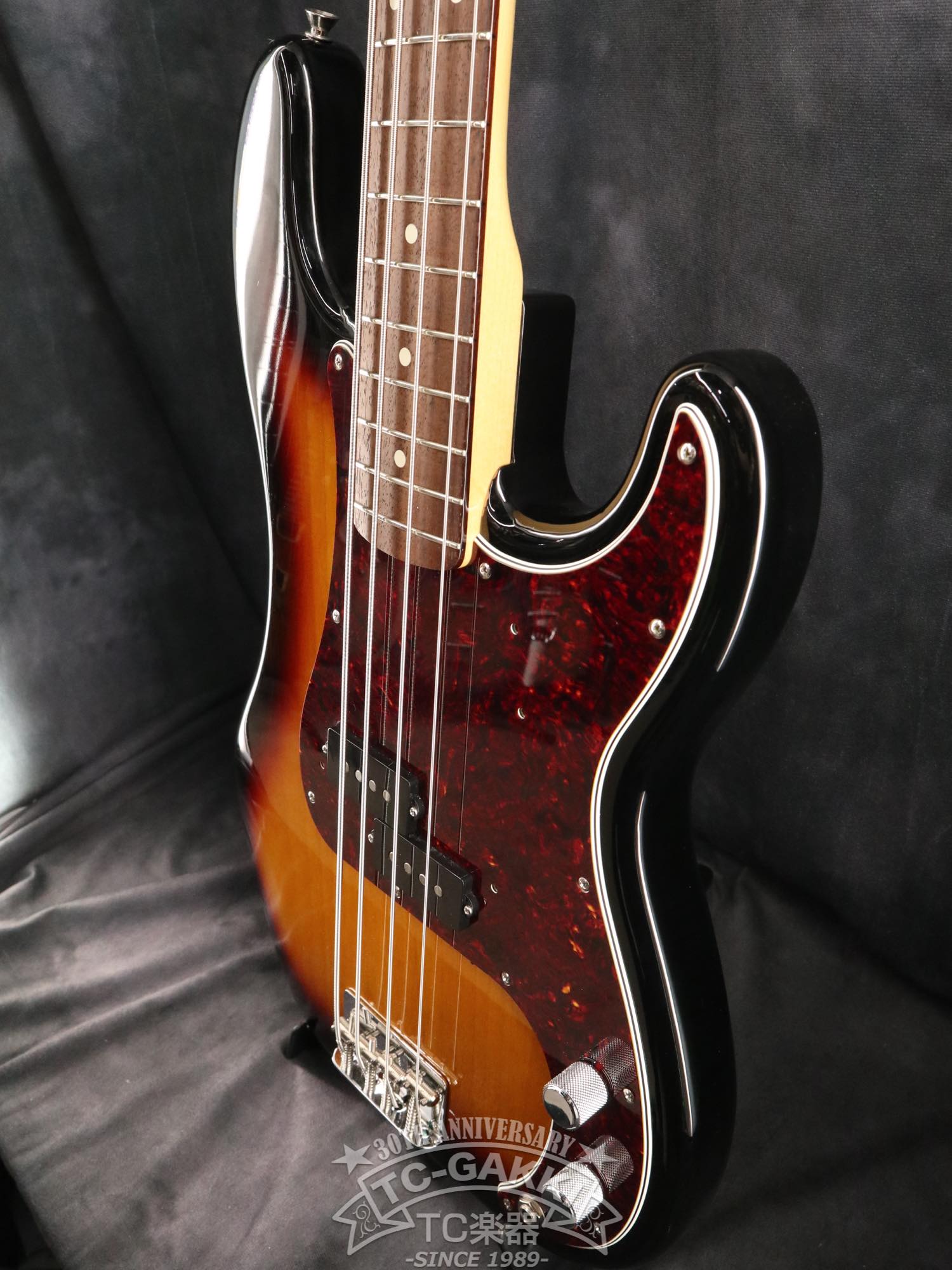 Fender 2024 MIJ HERITAGE 60s Precision Bass