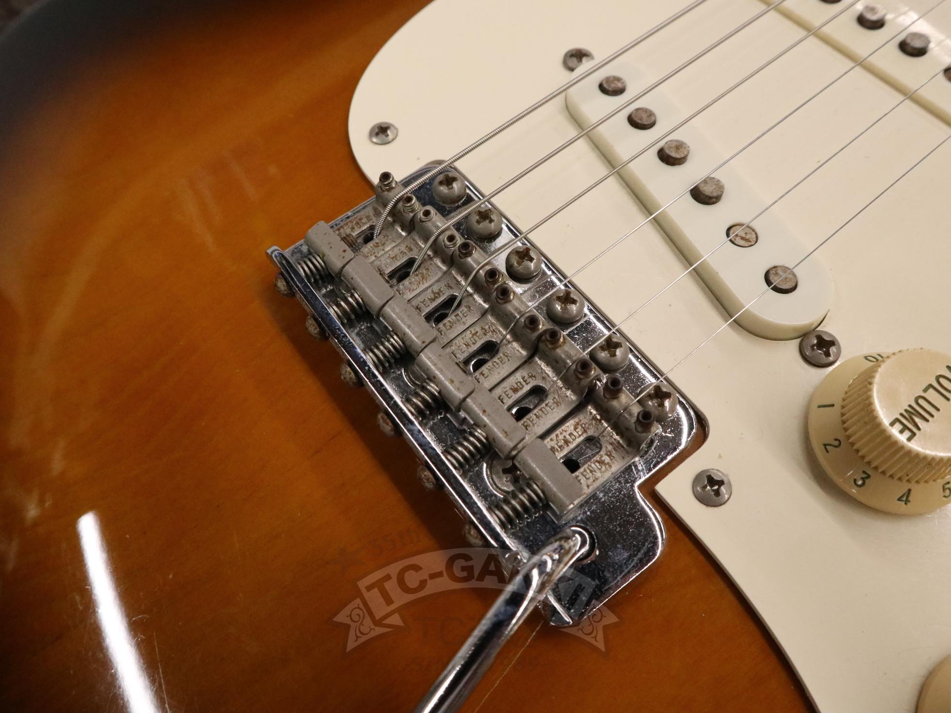 Fender Japan 1984-1987 ST54 EXTRAD - TC楽器 - TCGAKKI