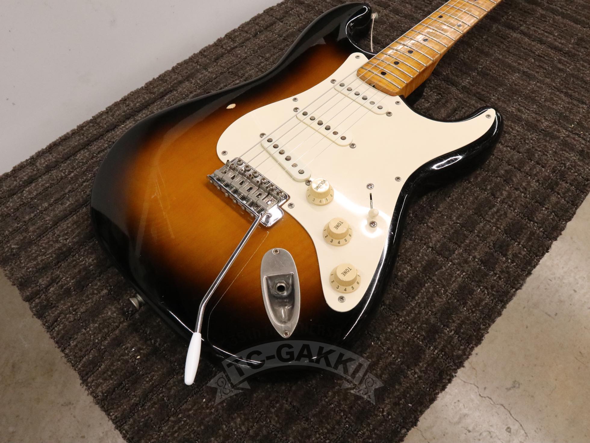 Fender Japan 1984-1987 ST54 EXTRAD - TC楽器 - TCGAKKI