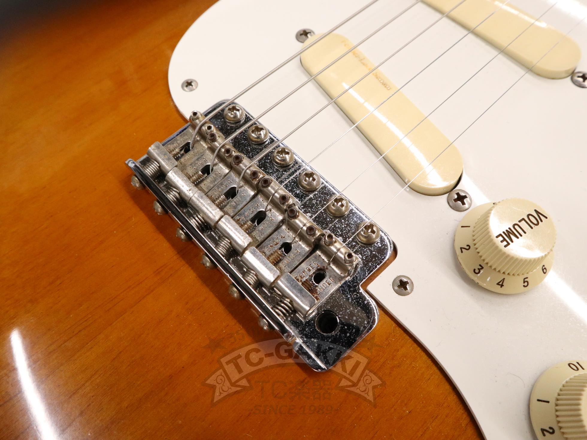 Fender Japan 1989 ST54-130E Extrad - TC楽器 - TCGAKKI