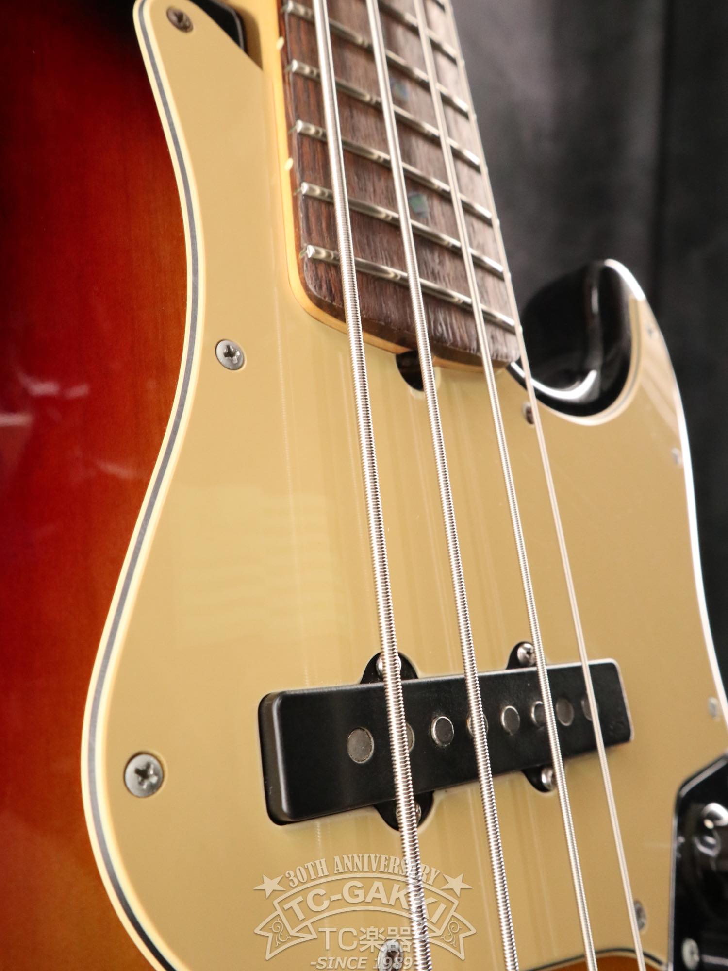 Fender USA 2005 American Deluxe Jazz Bass - TC楽器 - TCGAKKI