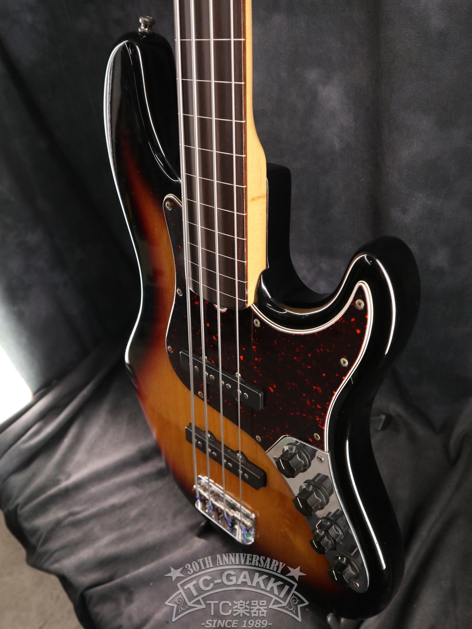 Fender USA American Deluxe Jazz Bass FL - TC楽器 - TCGAKKI