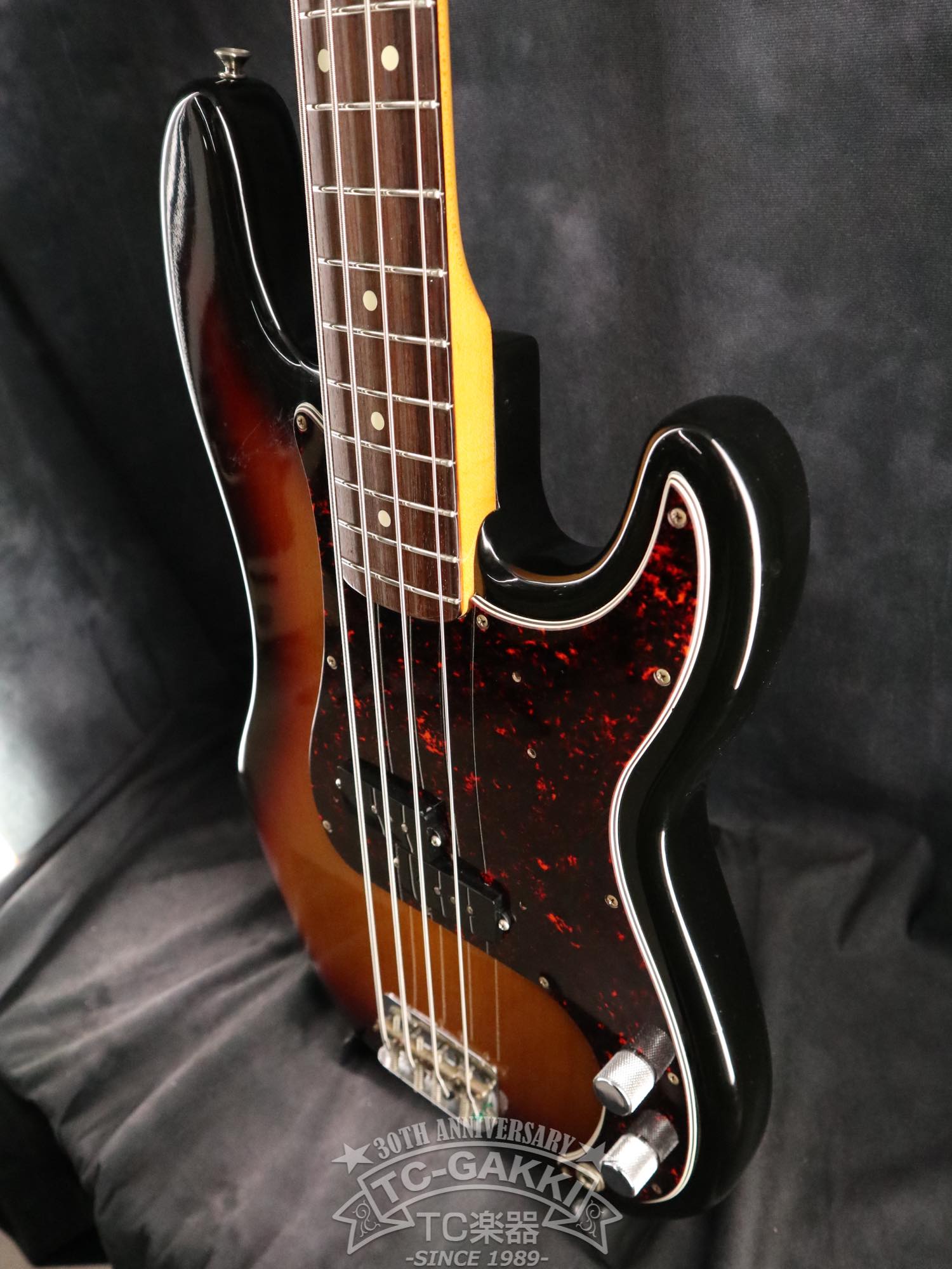 Fender USA American Vintage '62 Precision Bass - TC楽器 - TCGAKKI