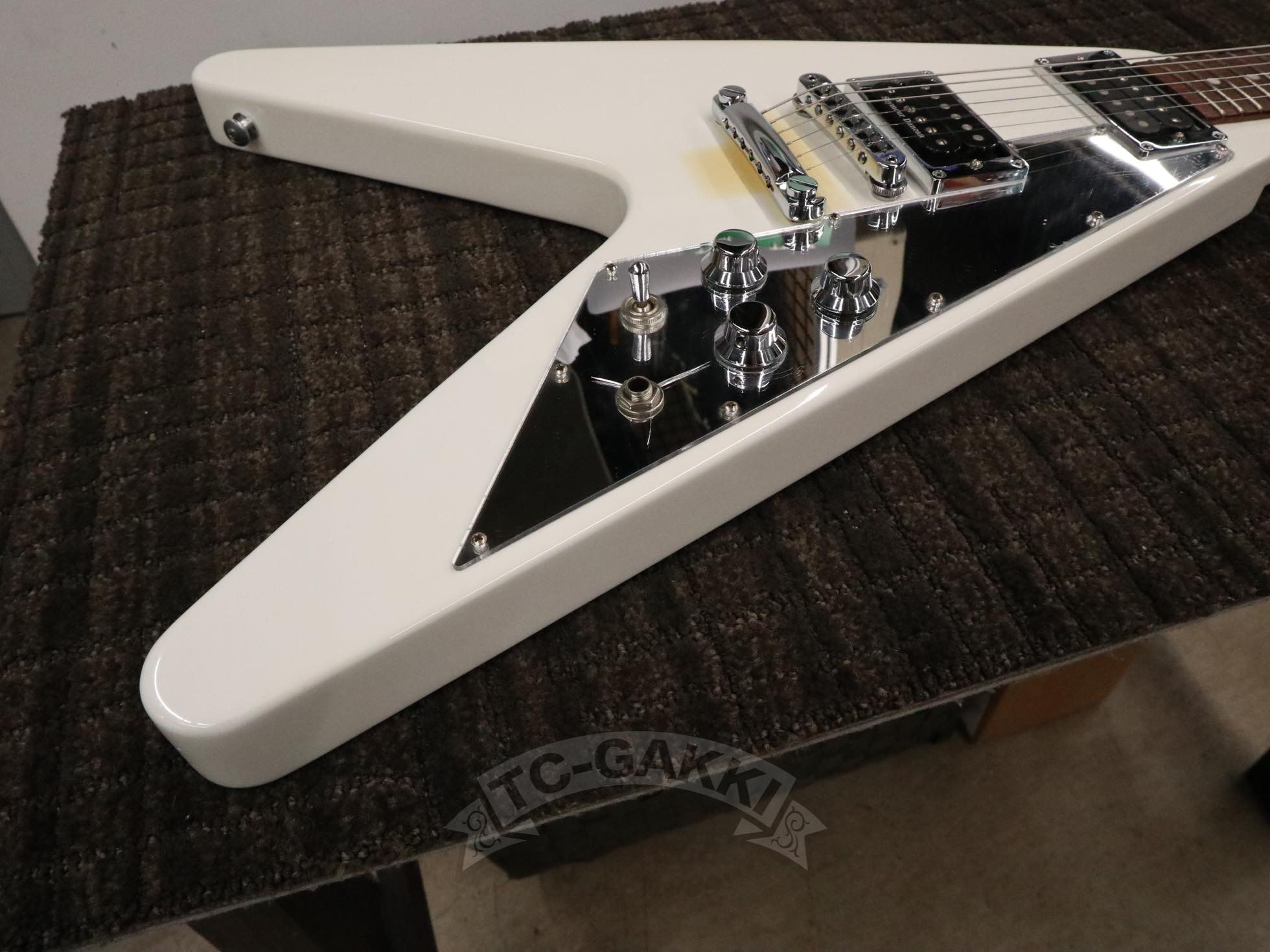 Flying V 2017T - TC楽器 - TCGAKKI