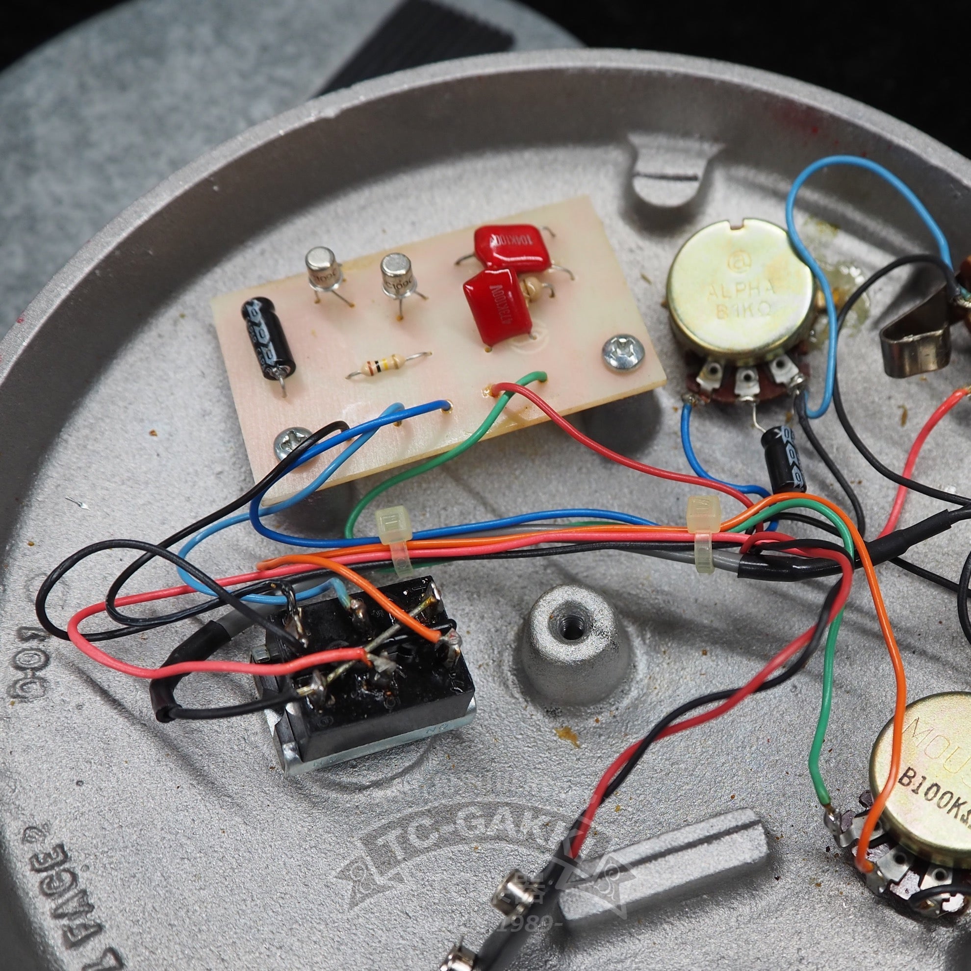 ギター CREST AUDIO Fuzz Face Reissue BC109 ギター CREST AUDIO Fuzz Face Reissue BC109 Crest Audio Fuzz Face